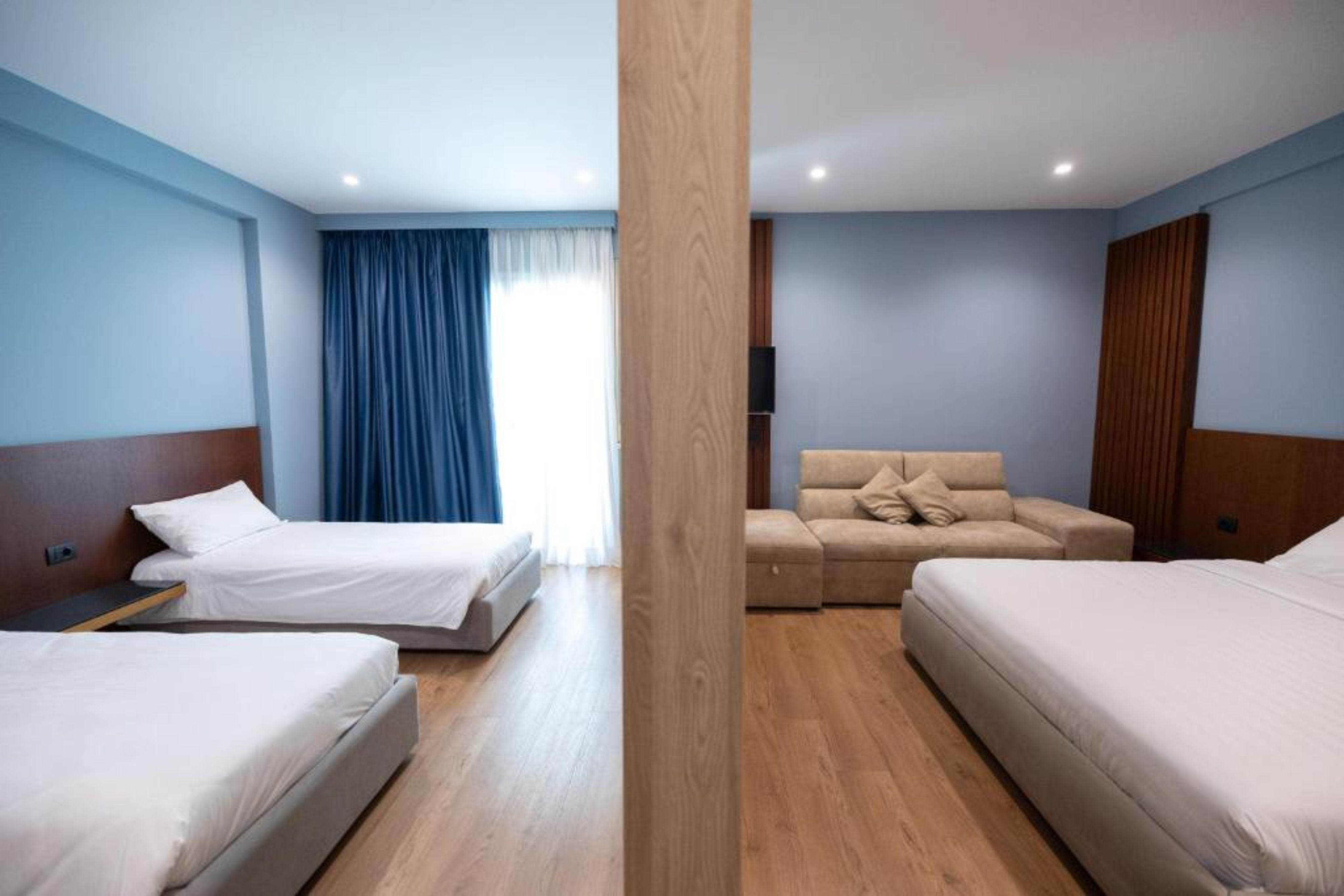 Junior Suite Side Sea View