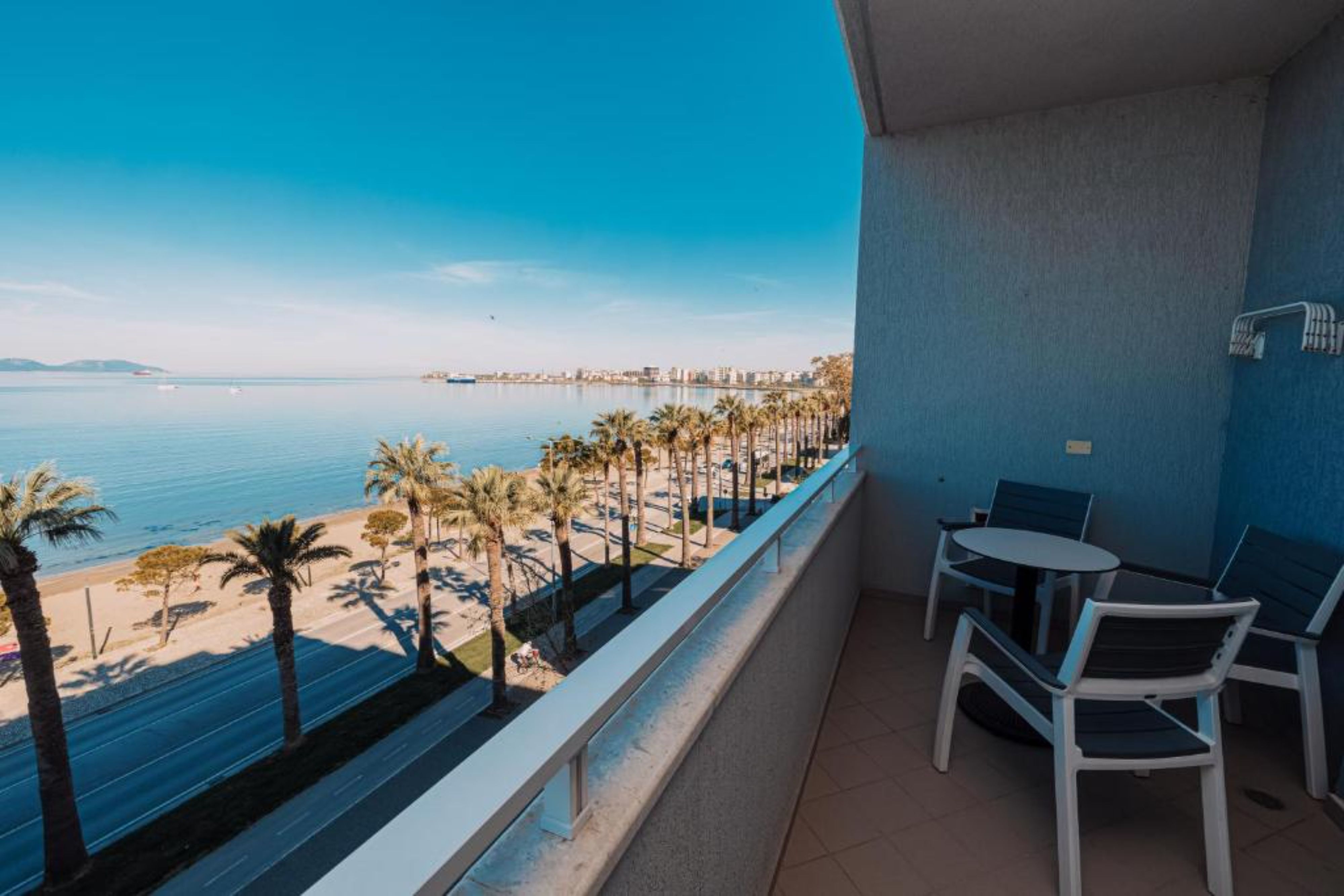 Suite Sea View with Air Conditioning