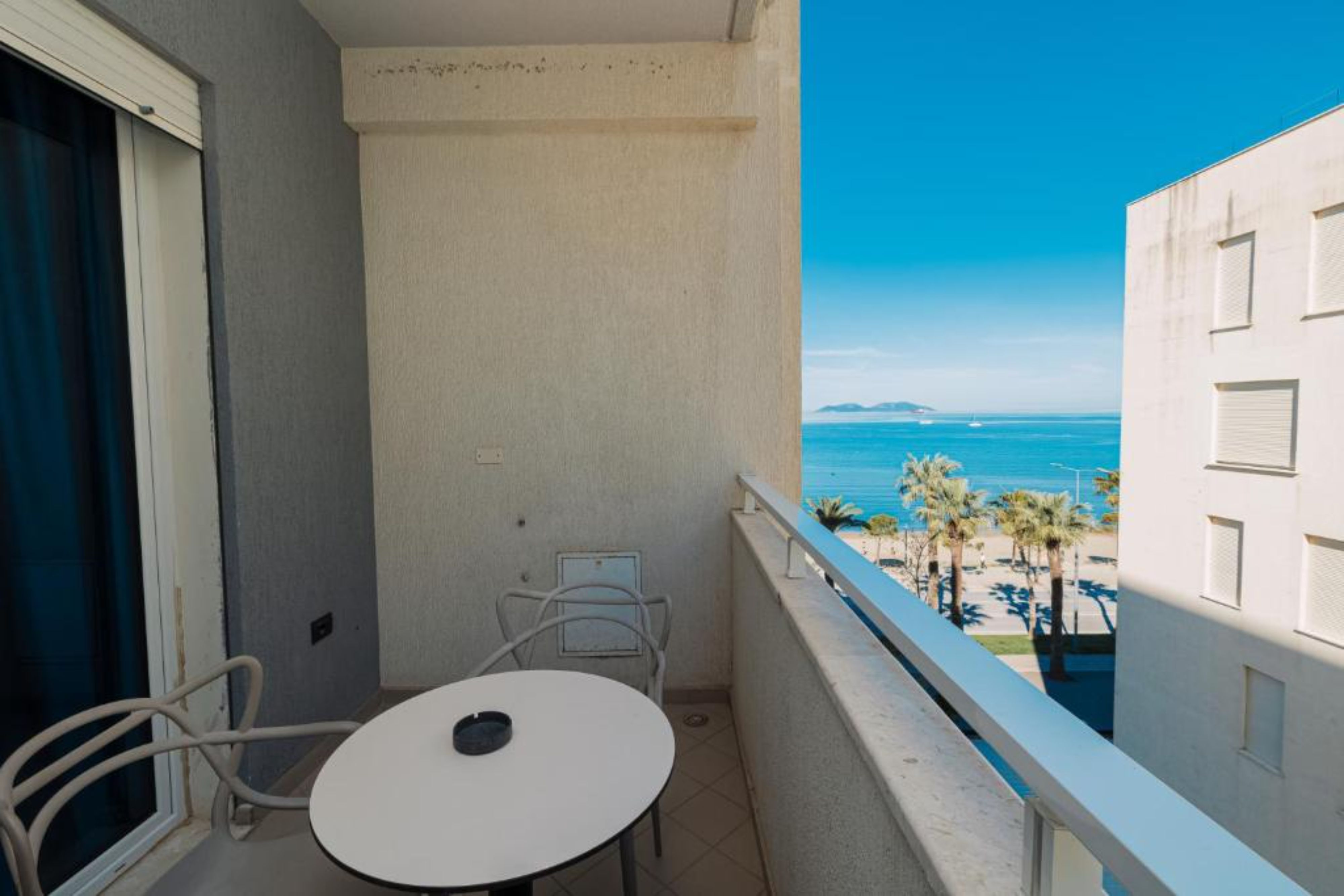 Junior Suite Side Sea View