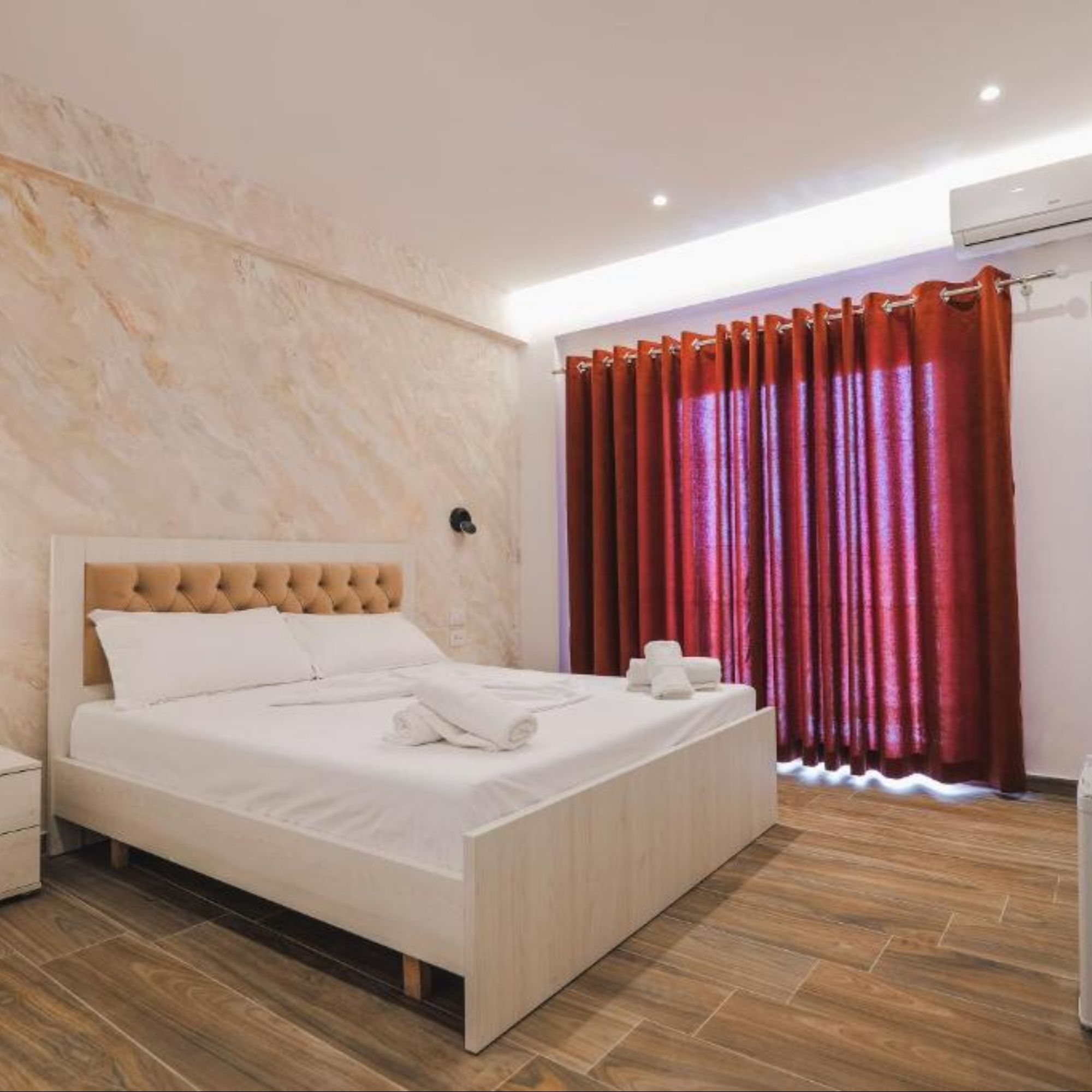 Family Room Lake View