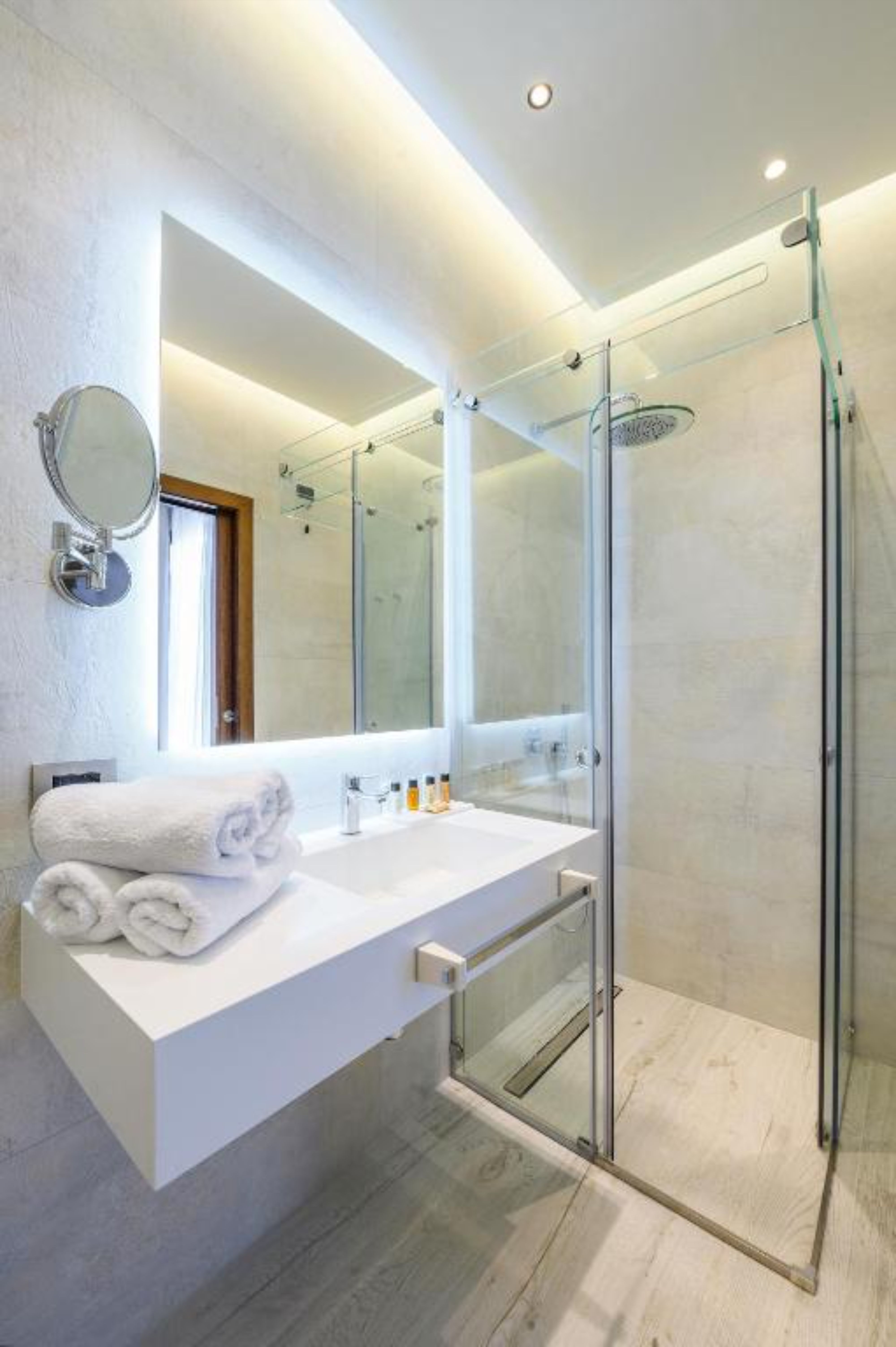 Triple Premium One Bedroom