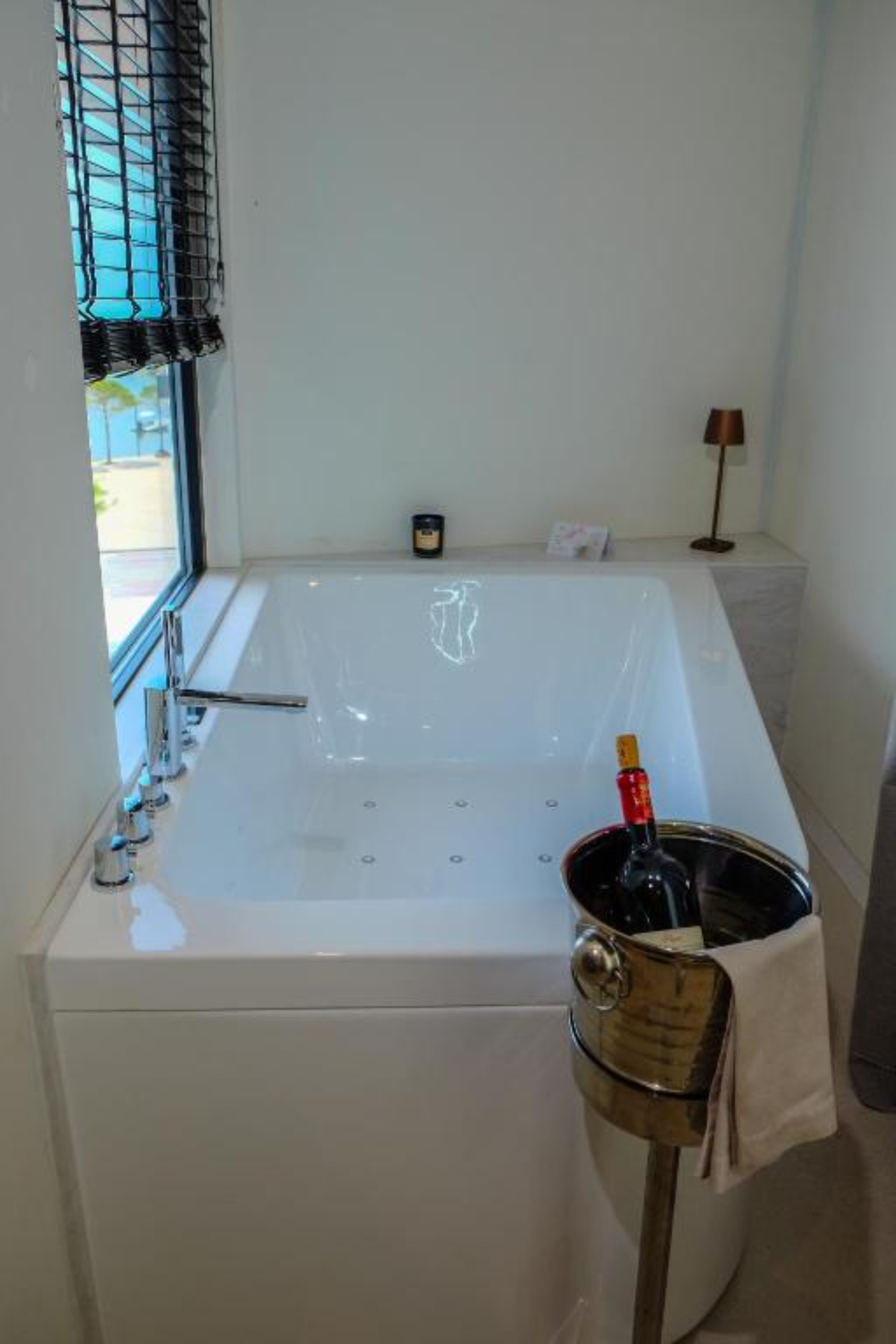 Suite Sea View with Air Conditioning