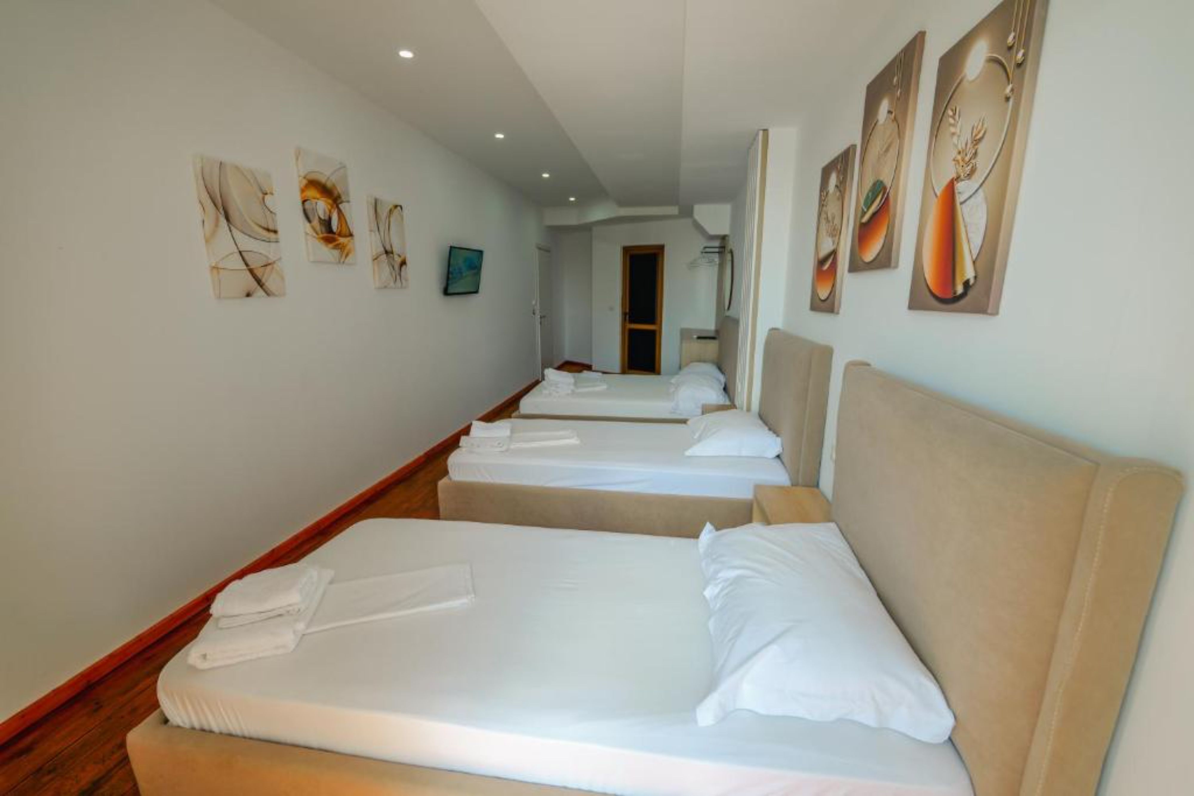 Quadruple Sea View with Air Conditioning