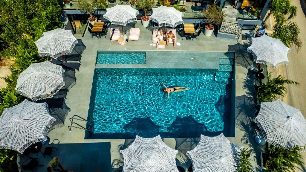 Double One Bedroom One Bathroom