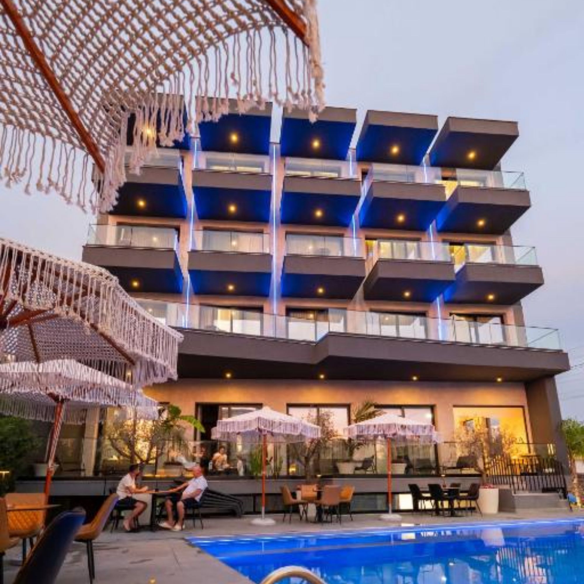 Double Deluxe Pool View