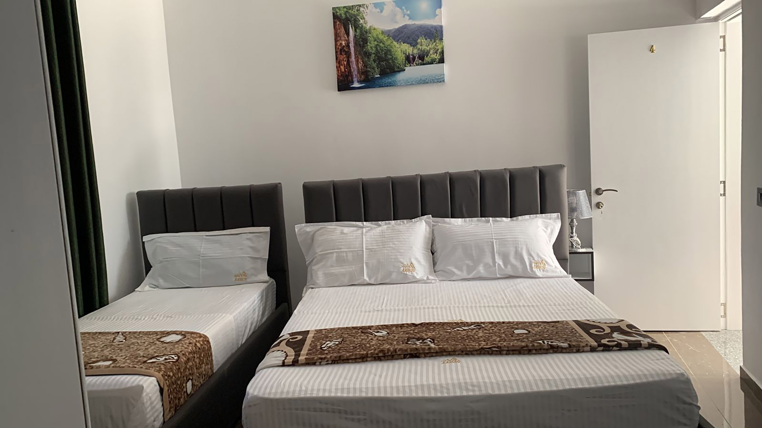 Triple with Kitchenette