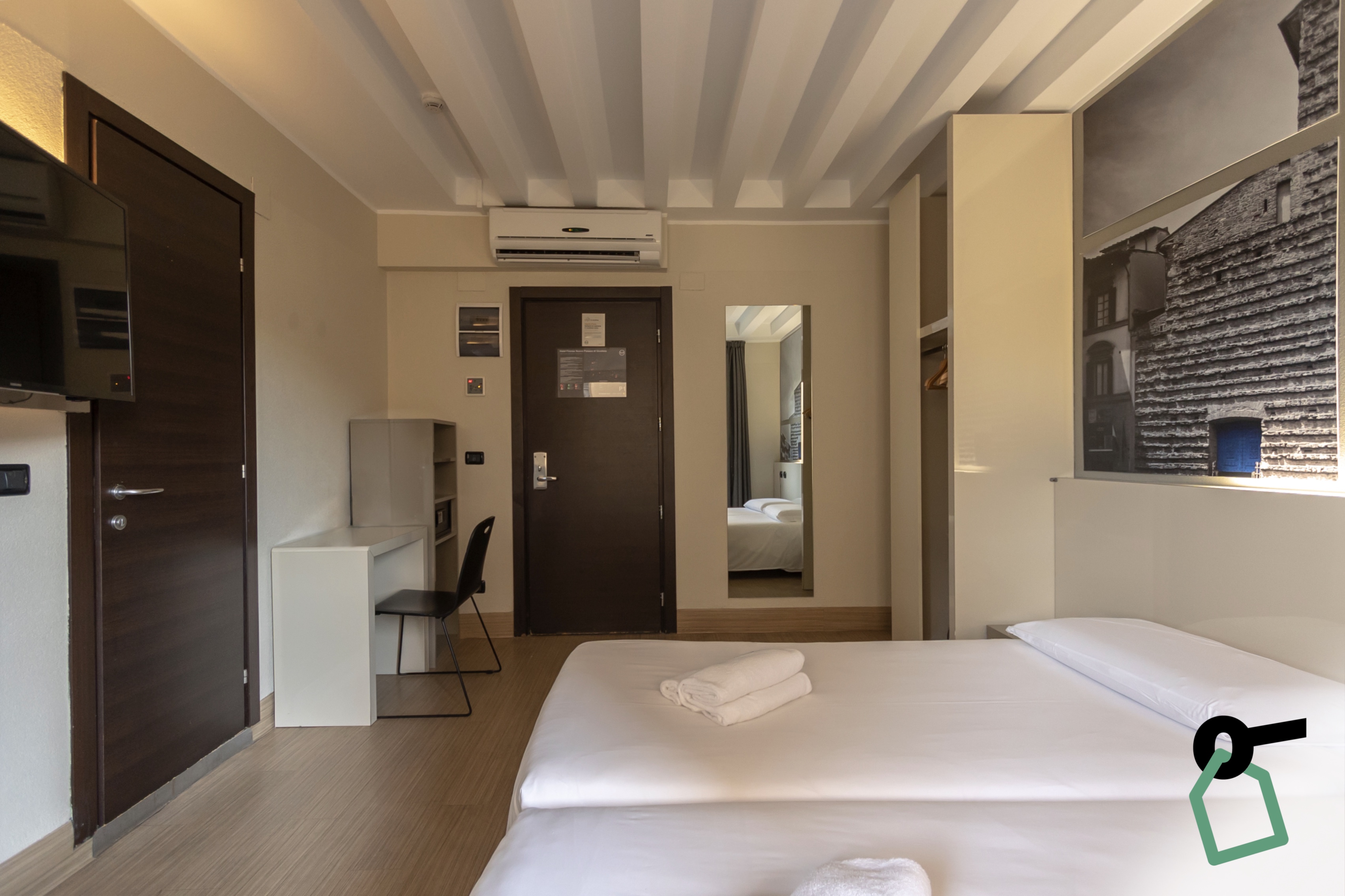 Double or Twin Standard