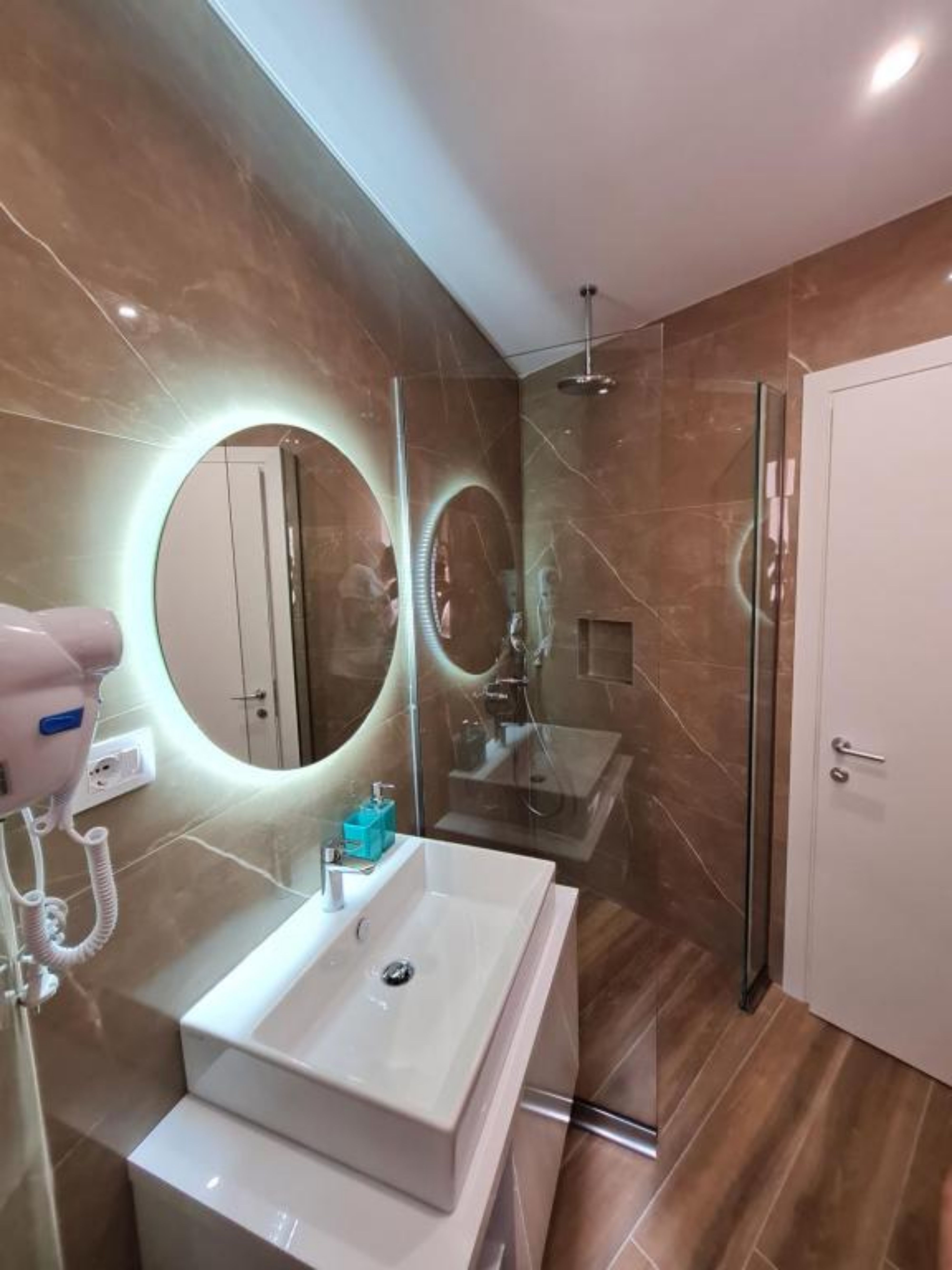 Suite Deluxe One Bed