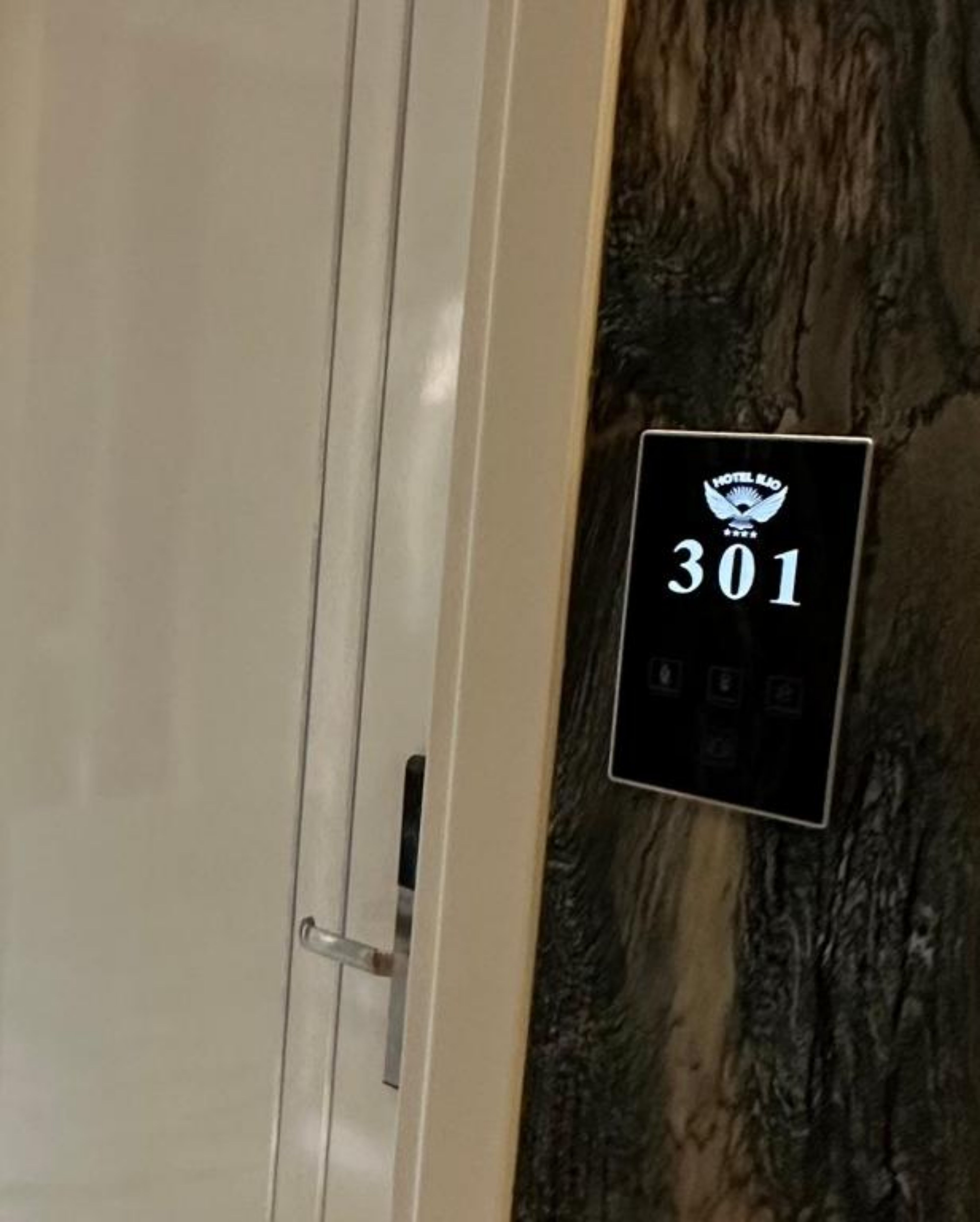 Double Superior King Bed