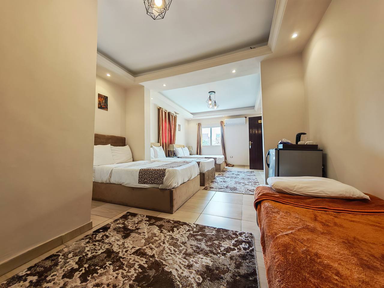 Quadruple Three Bedrooms One Bathroom