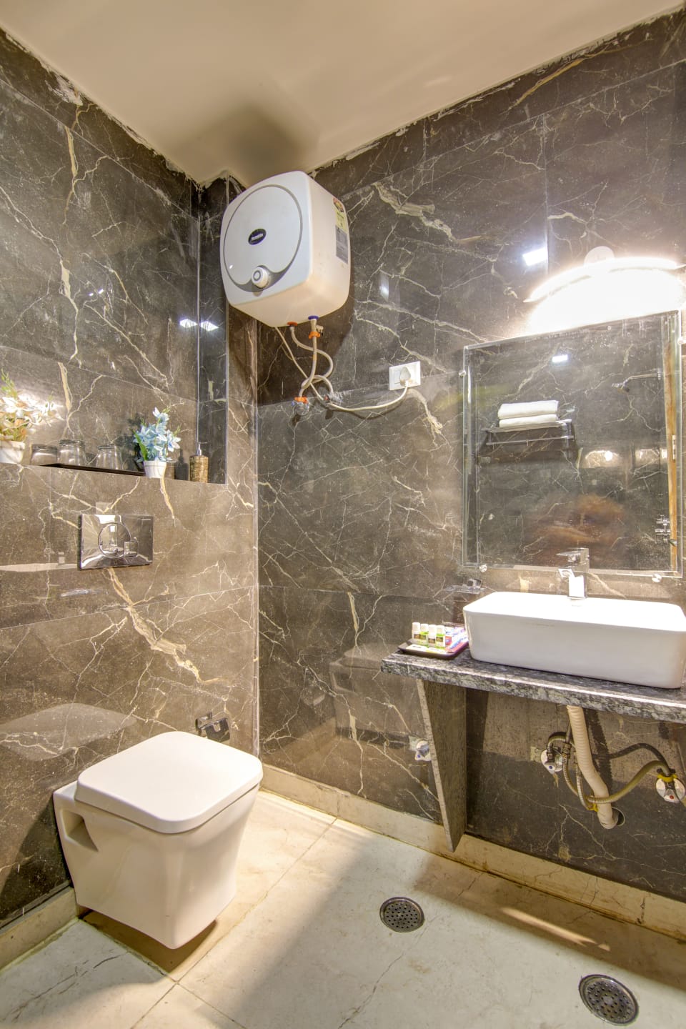 Family Room Deluxe King Bed