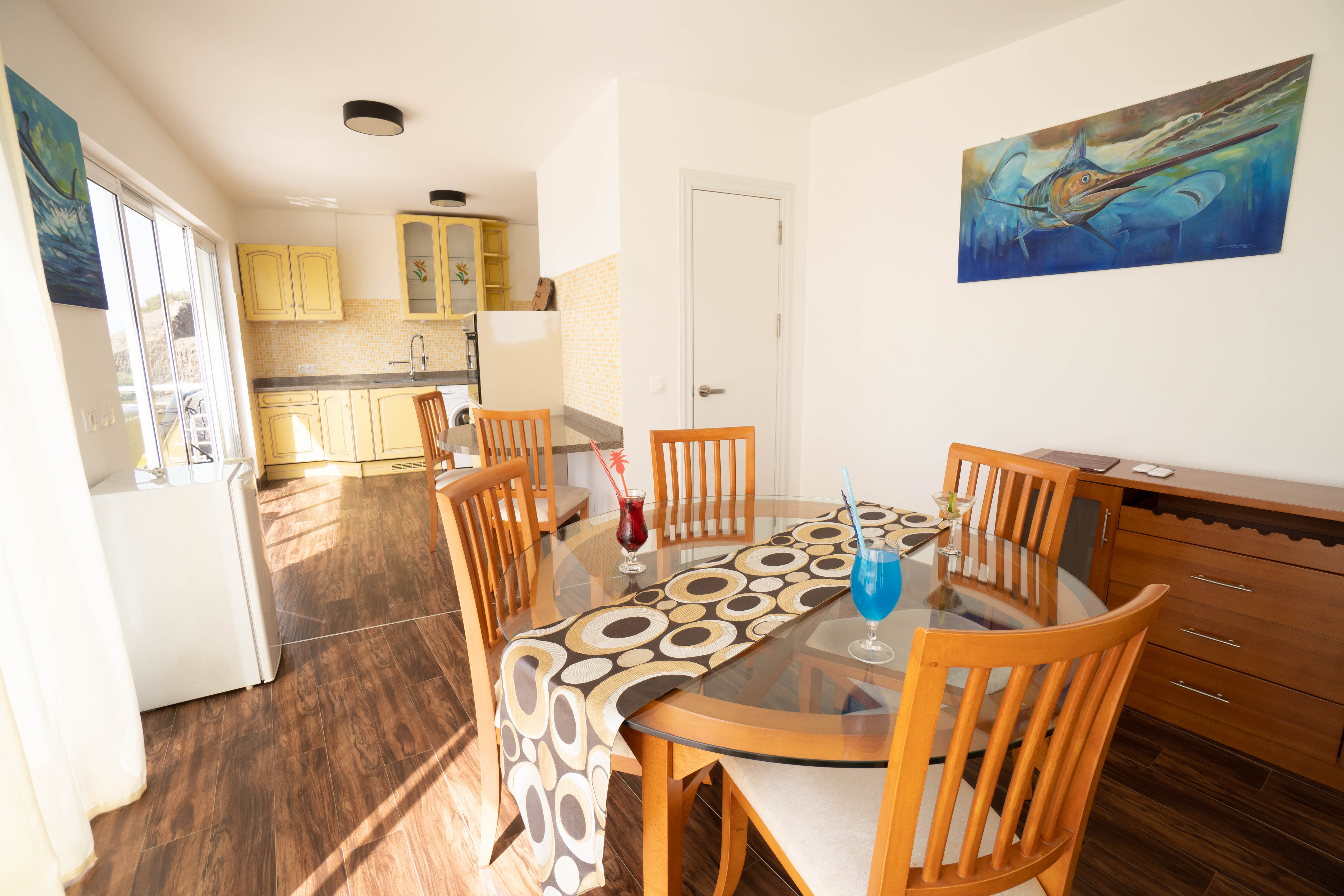 Apartment Three Bedrooms Three Bathrooms