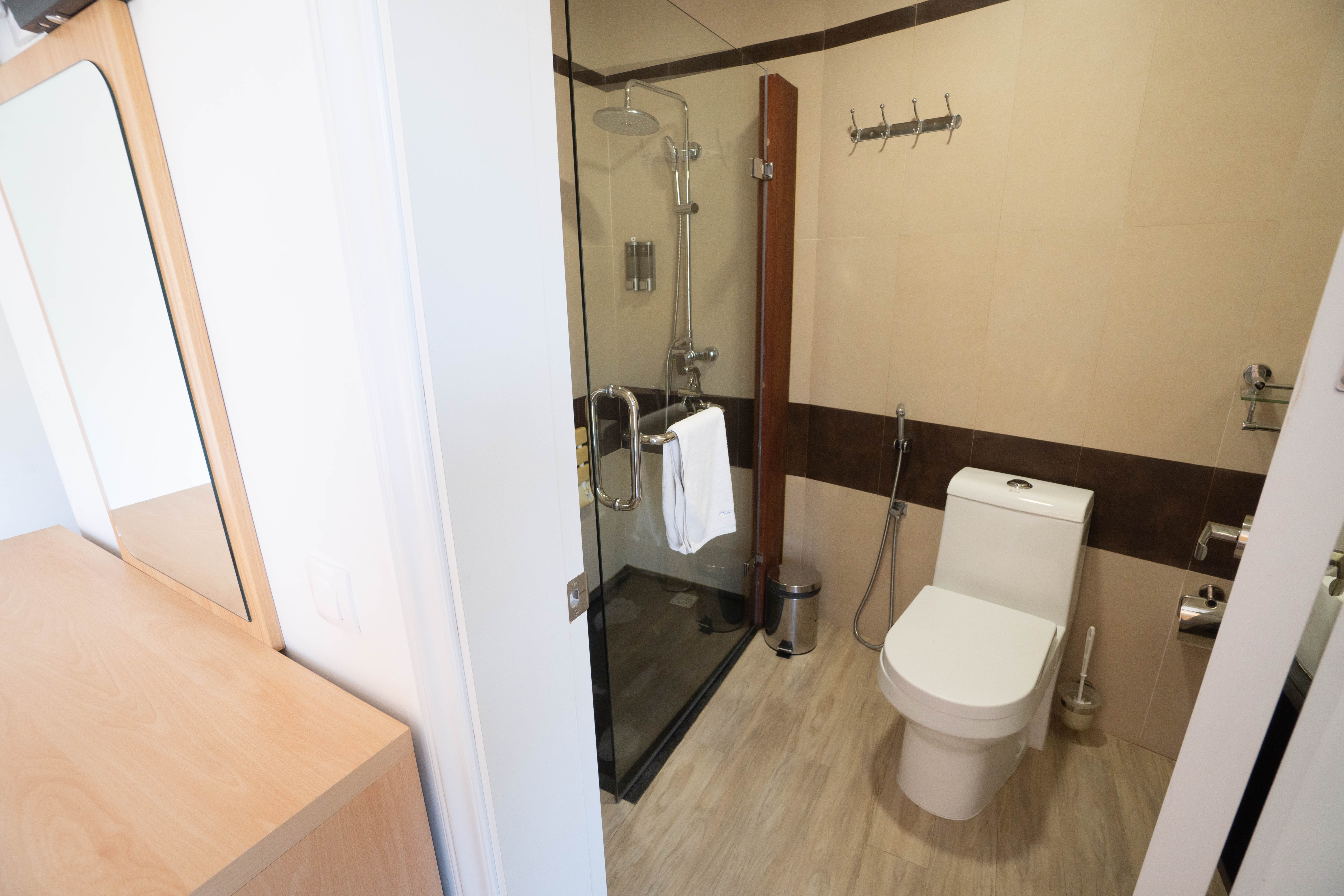 Apartment Three Bedrooms Three Bathrooms