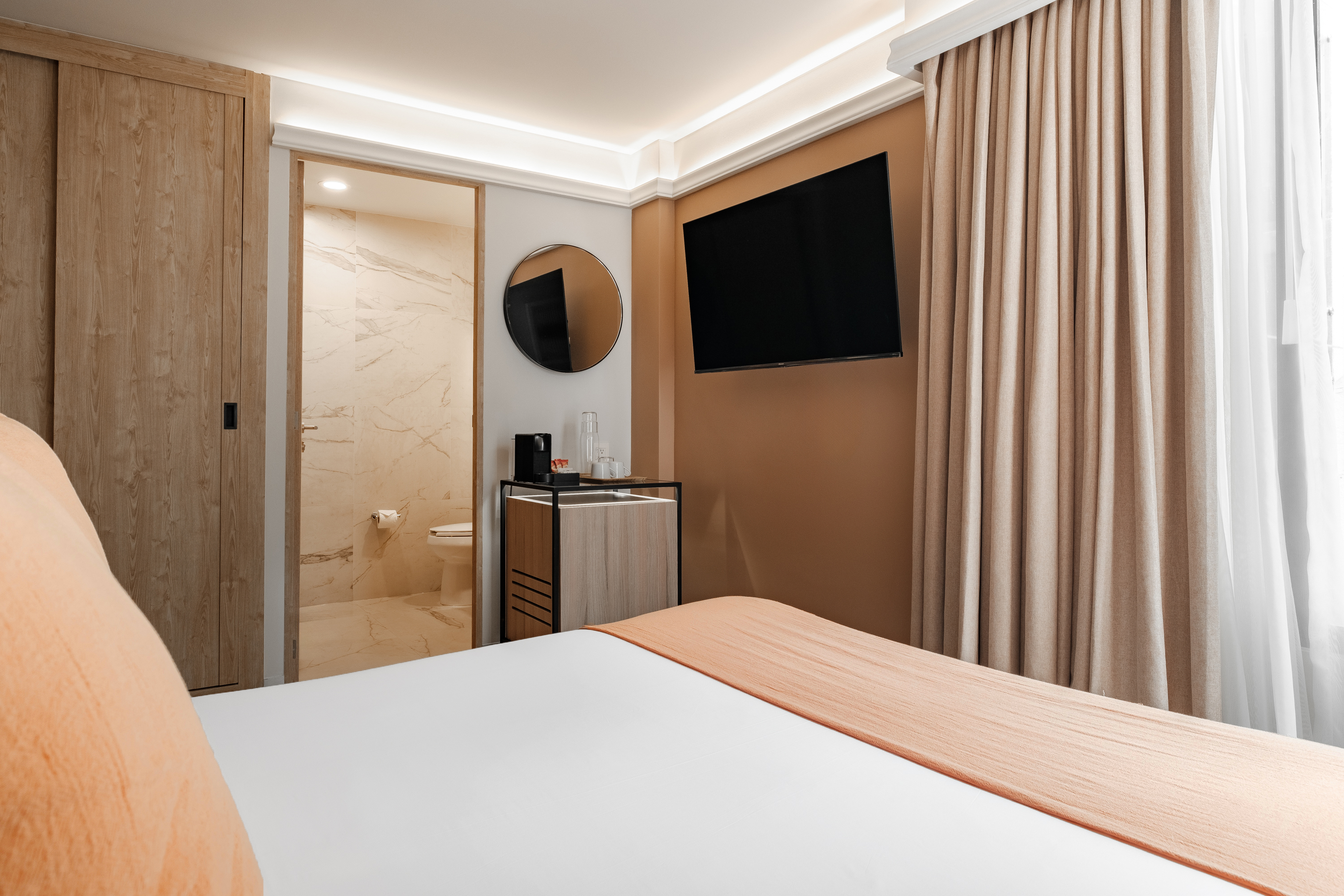 Double Queen Size Bed