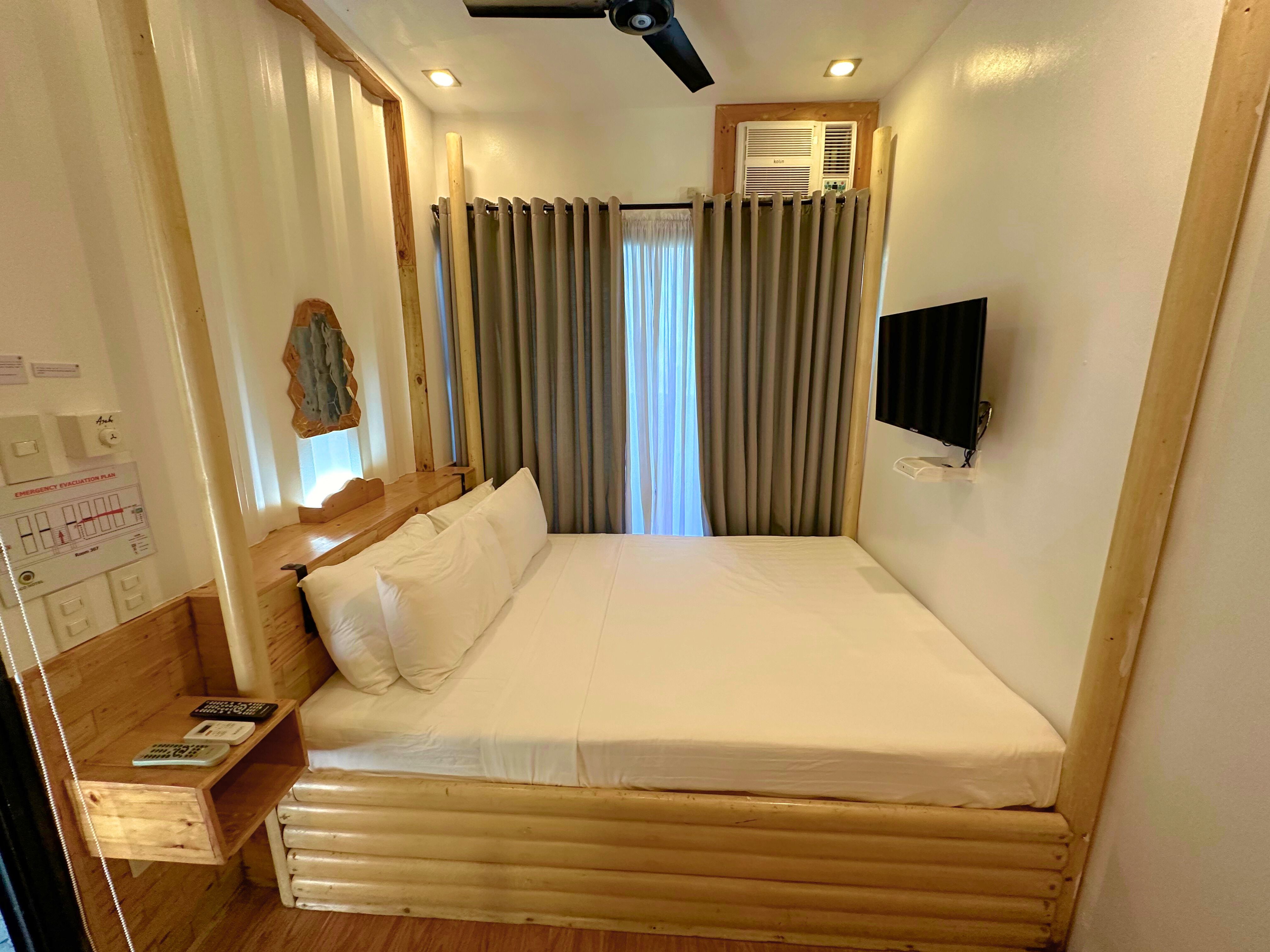 Double Queen Size Bed