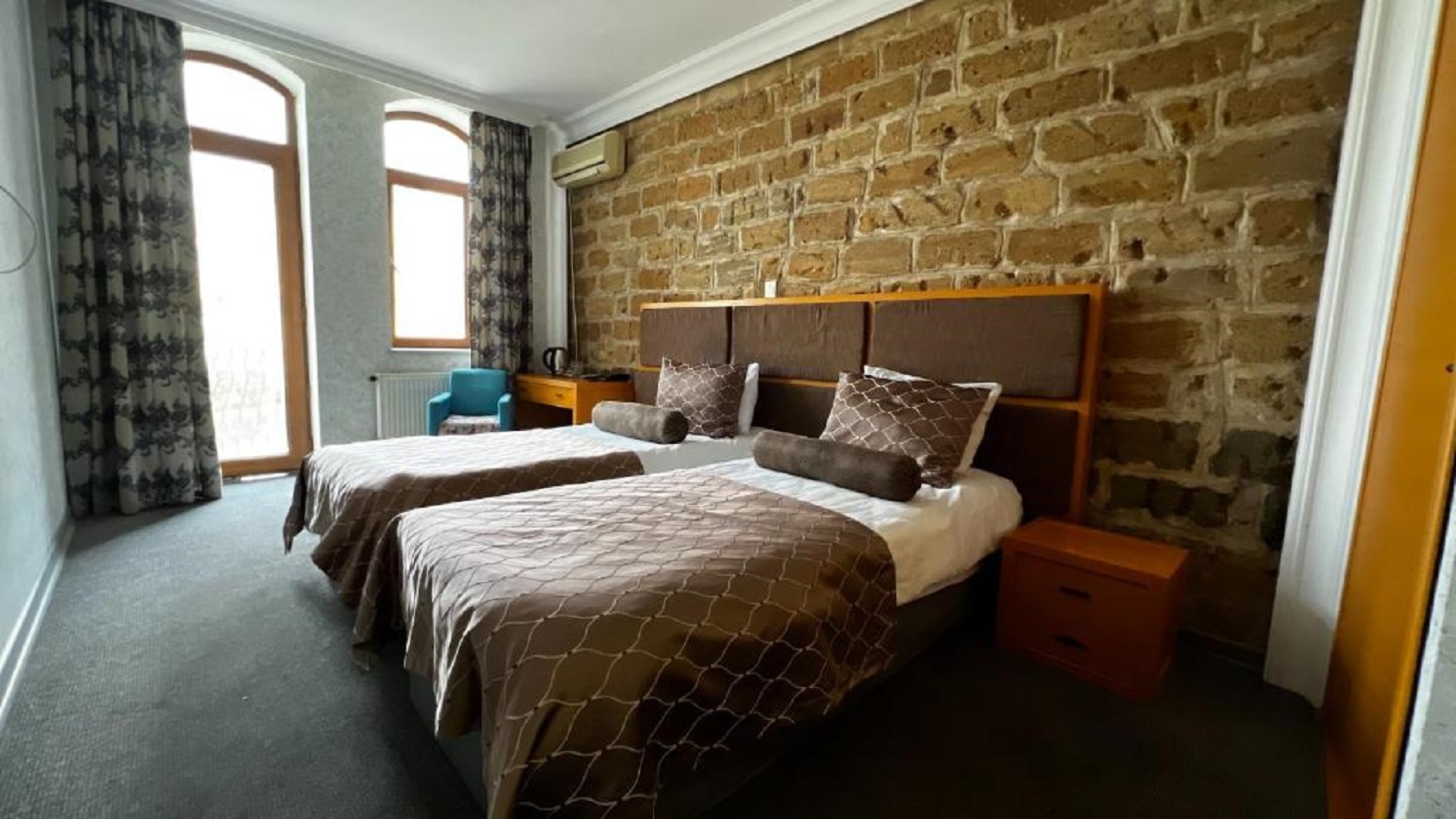 Suite Superior with Balcony