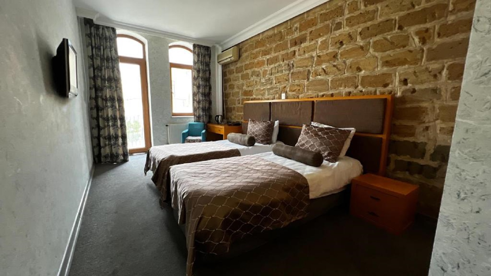 Suite Superior with Balcony