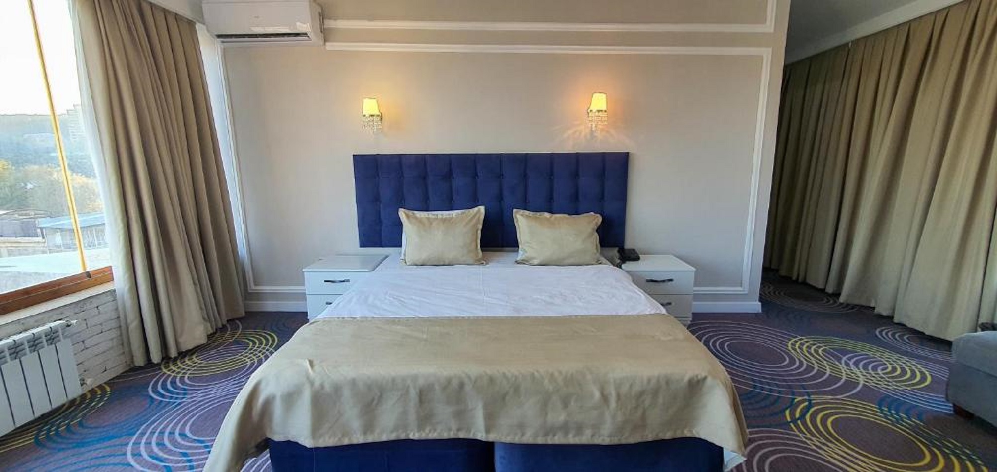 Family Room Executive