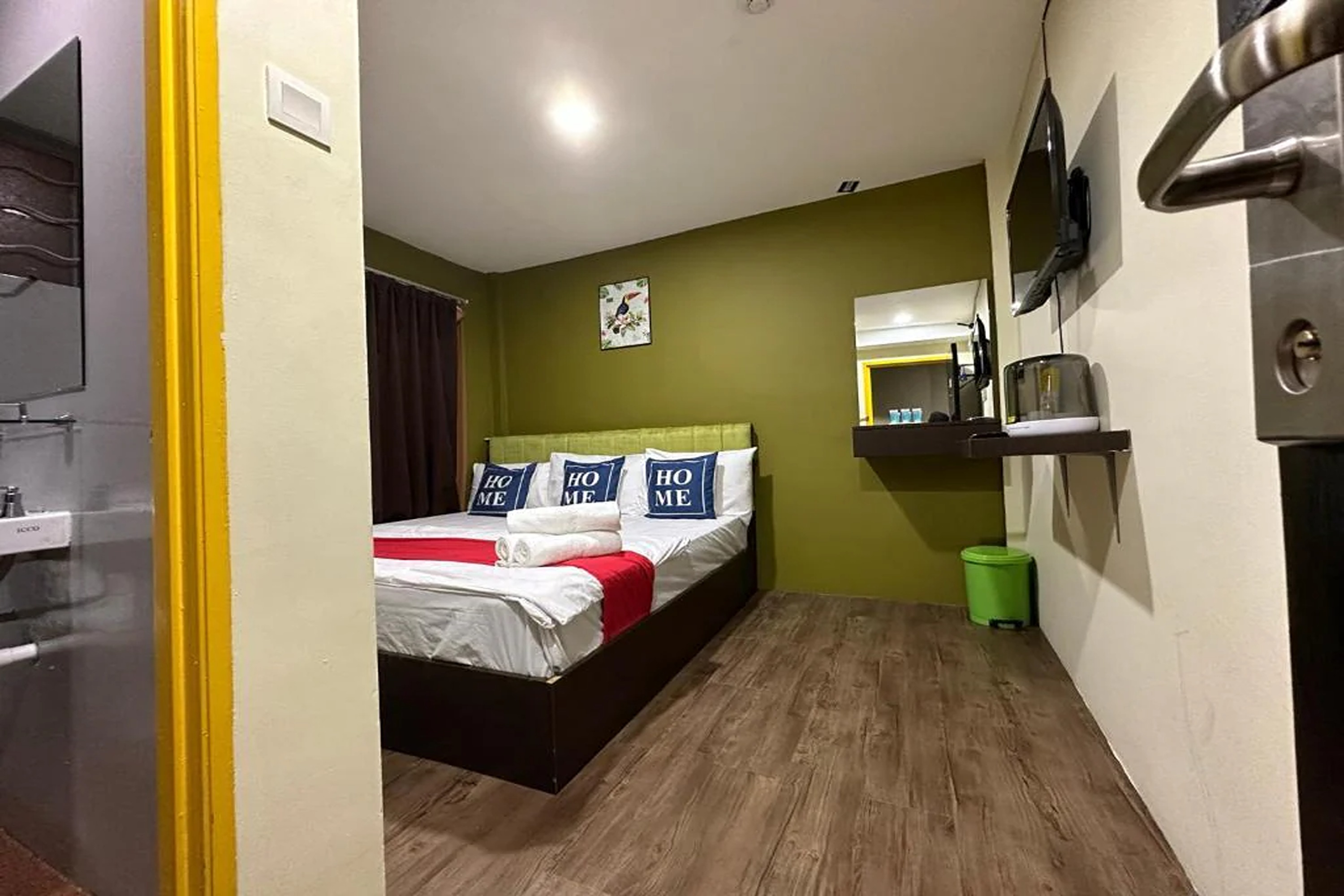 Double King Size Bed