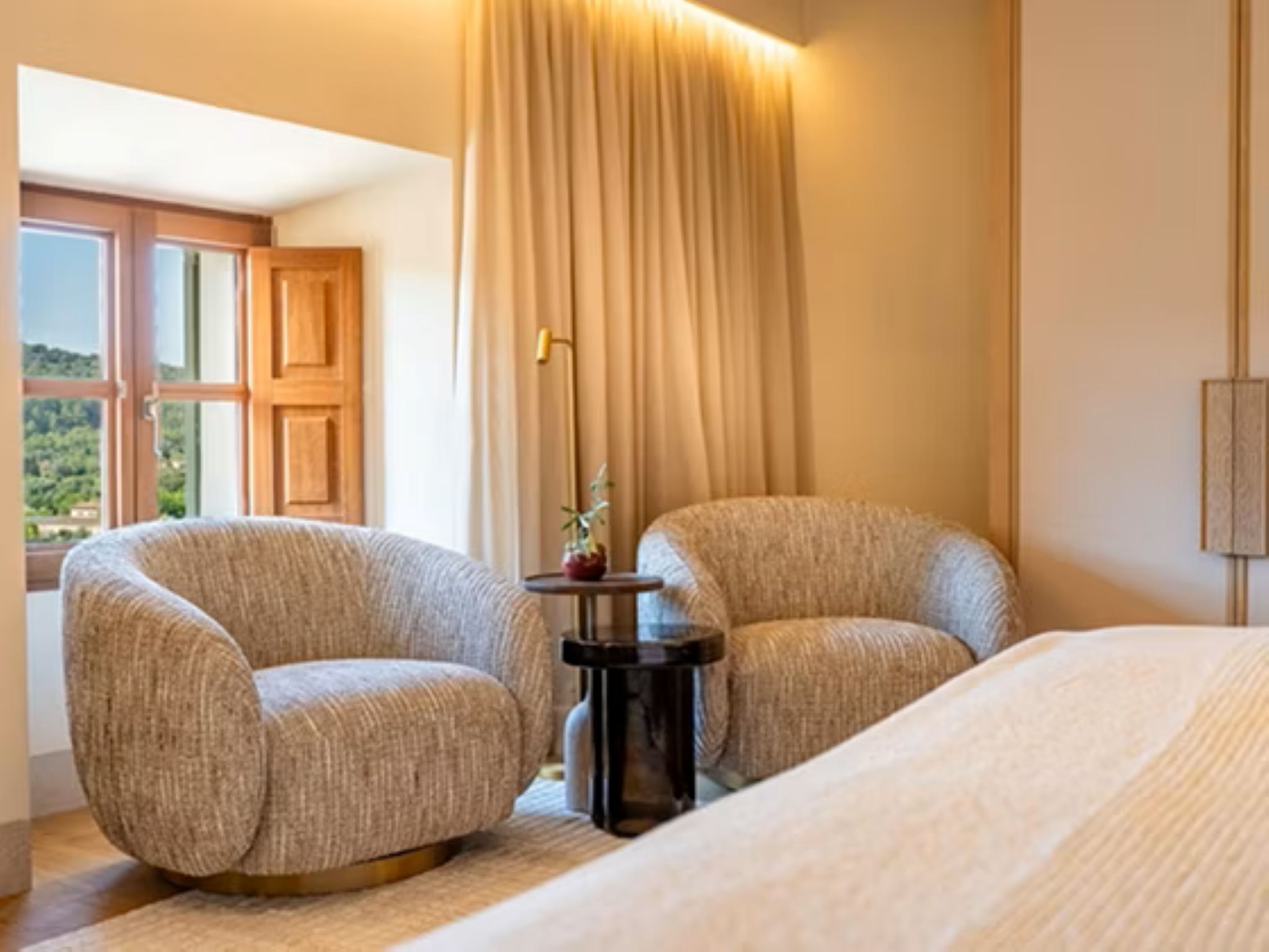 Double Premium King Bed