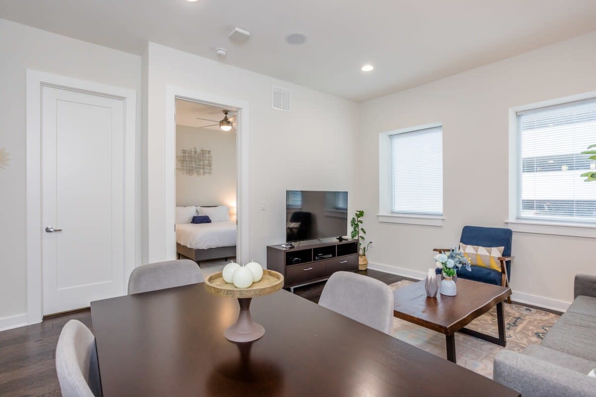 Apartment Deluxe Queen Bed