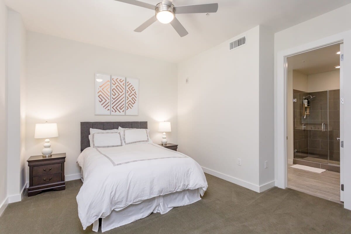 Apartment Two Bedrooms Two Bathrooms