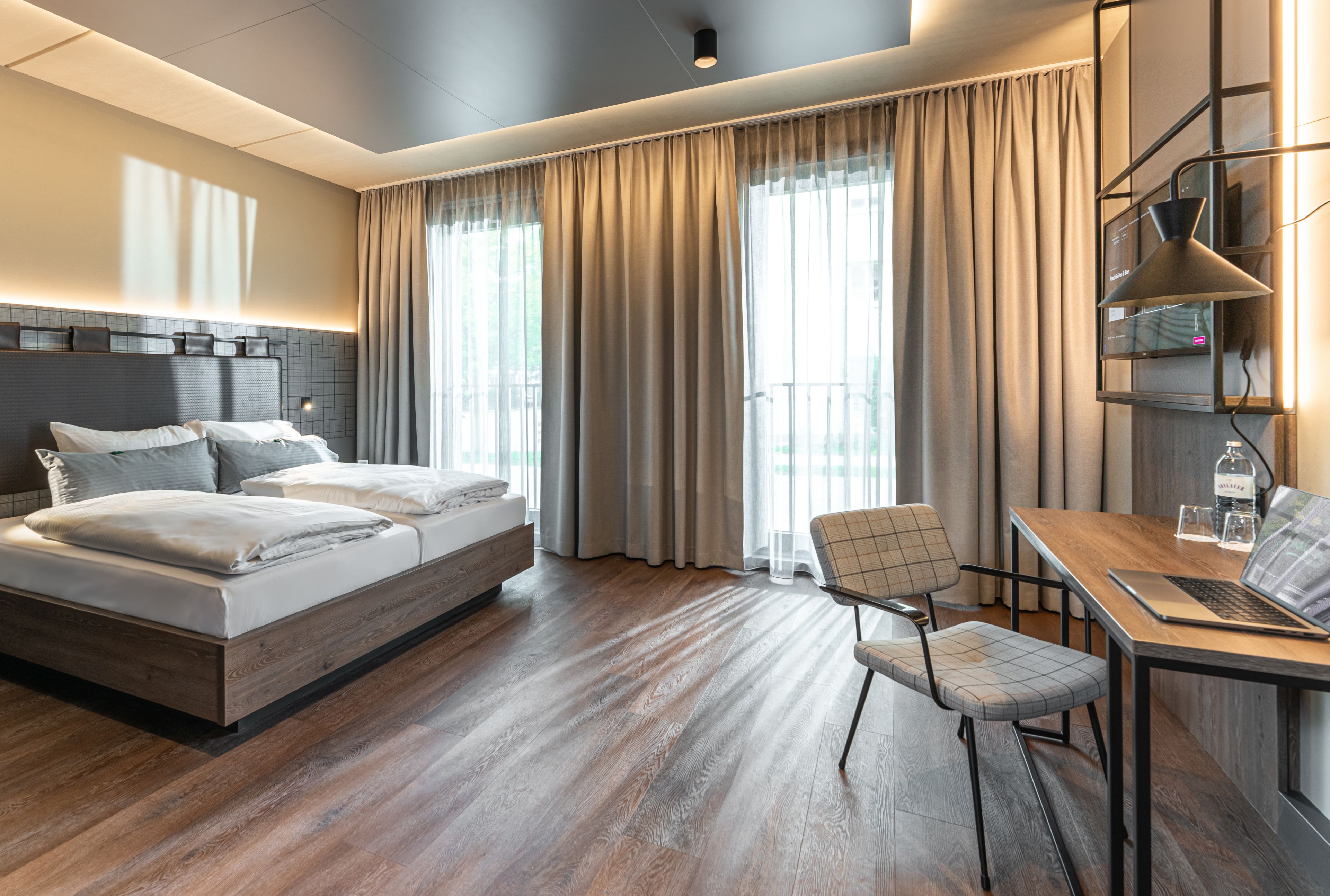 Double Business Superior