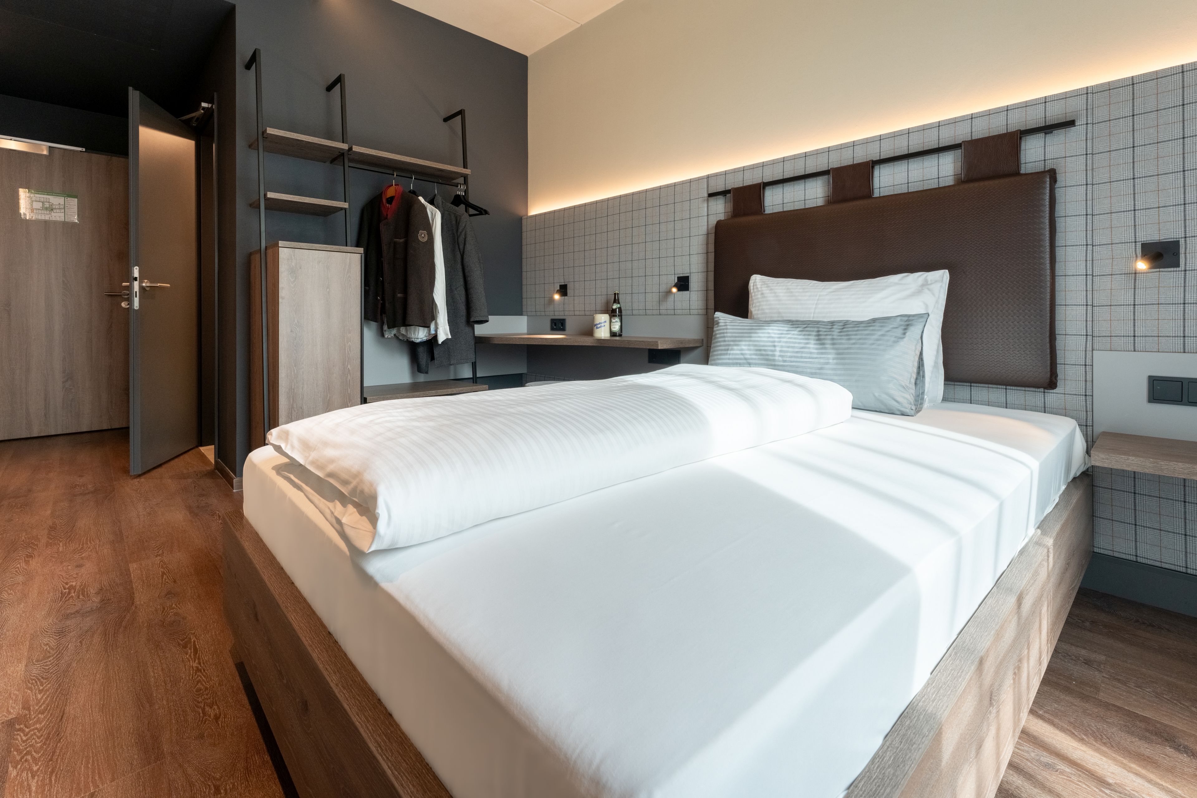 Single Business Superior