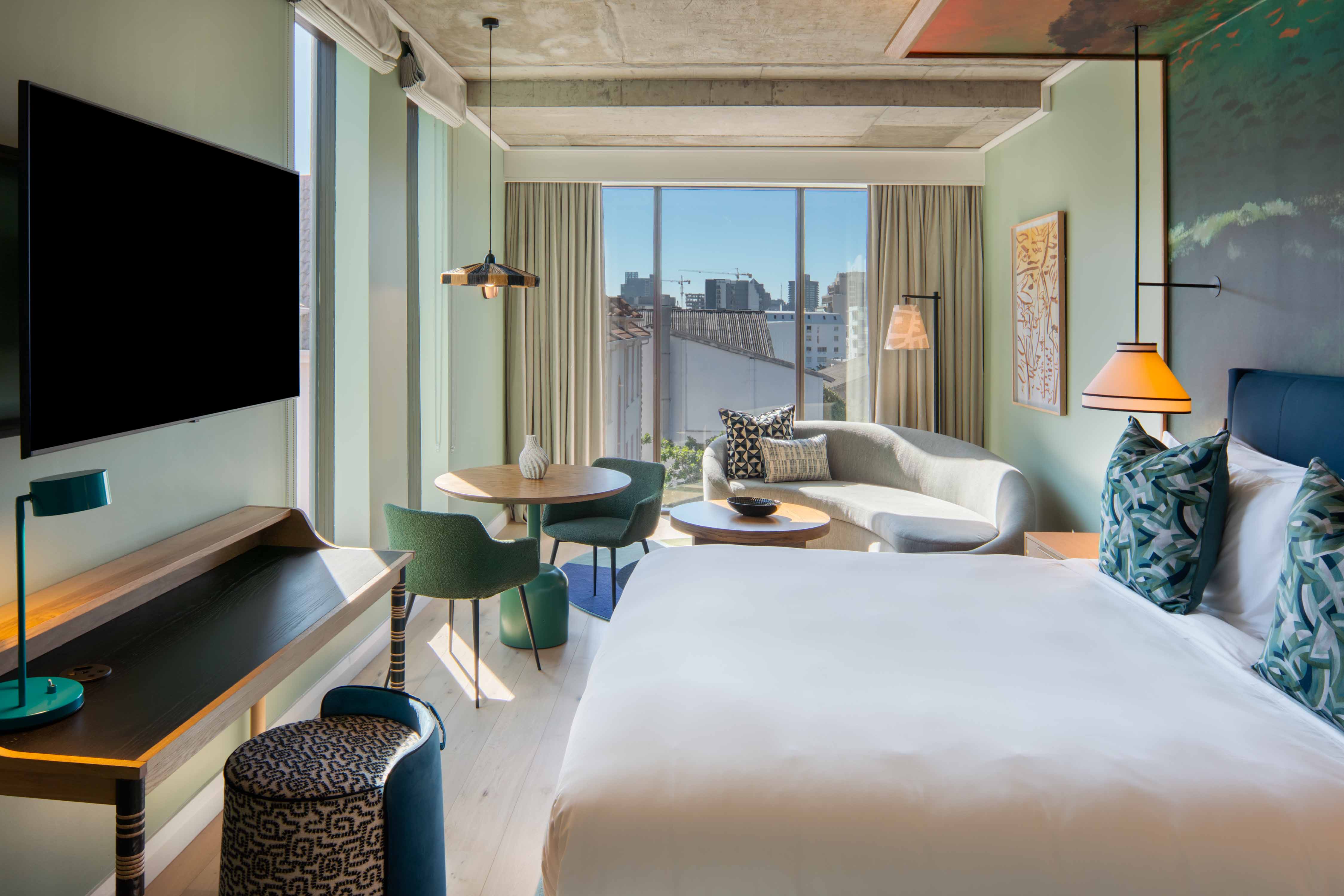 Junior Suite King Size Bed