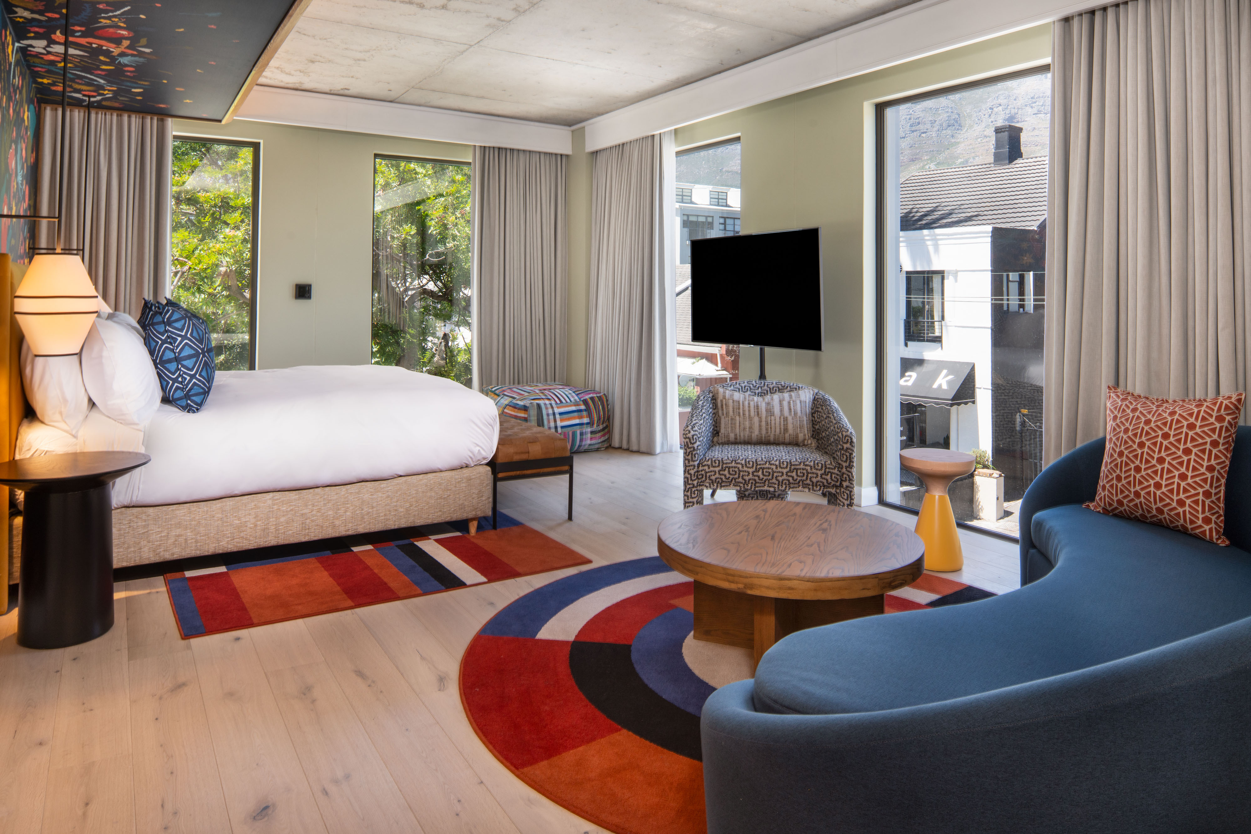 Junior Suite King Size Bed