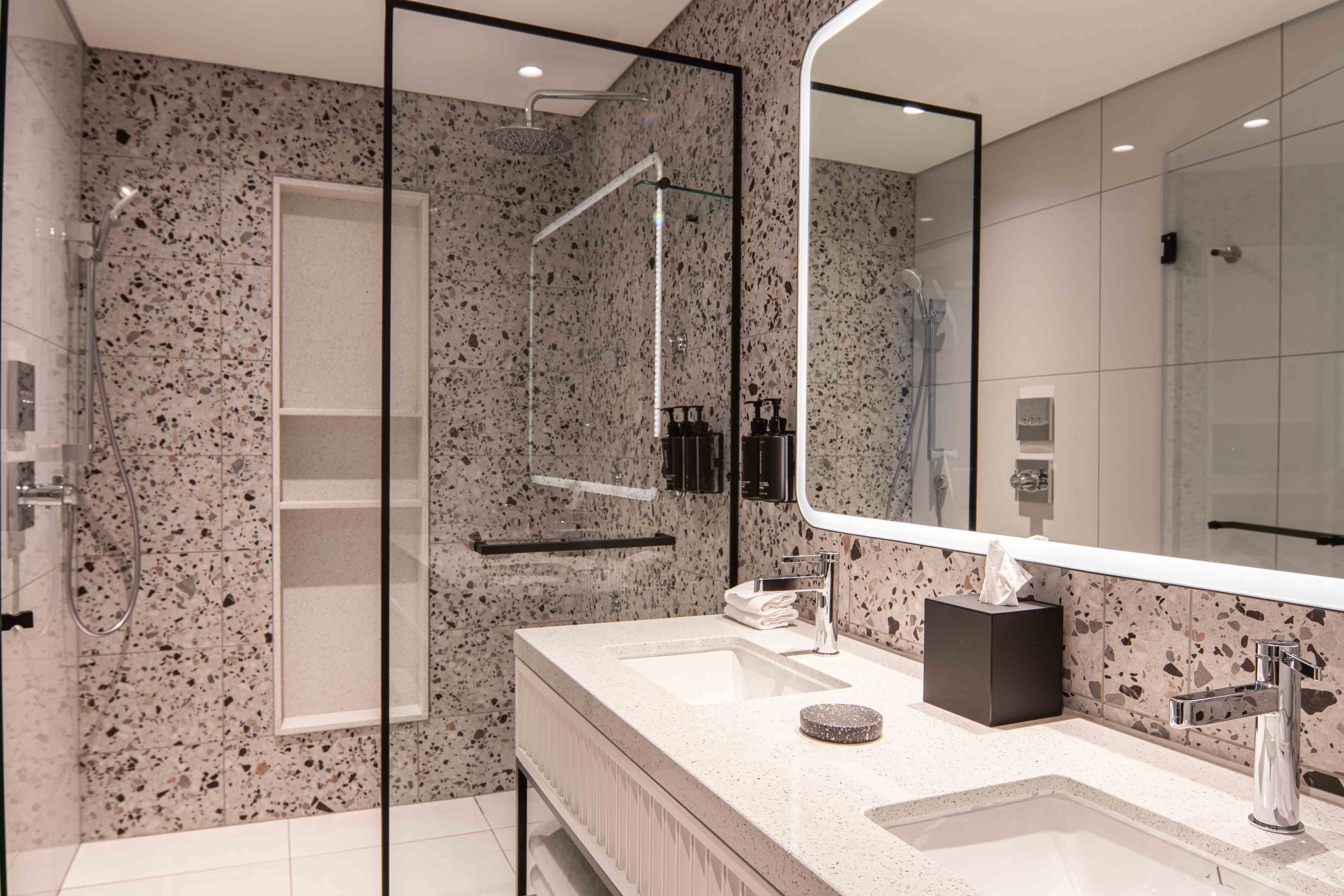 Junior Suite Mountain View