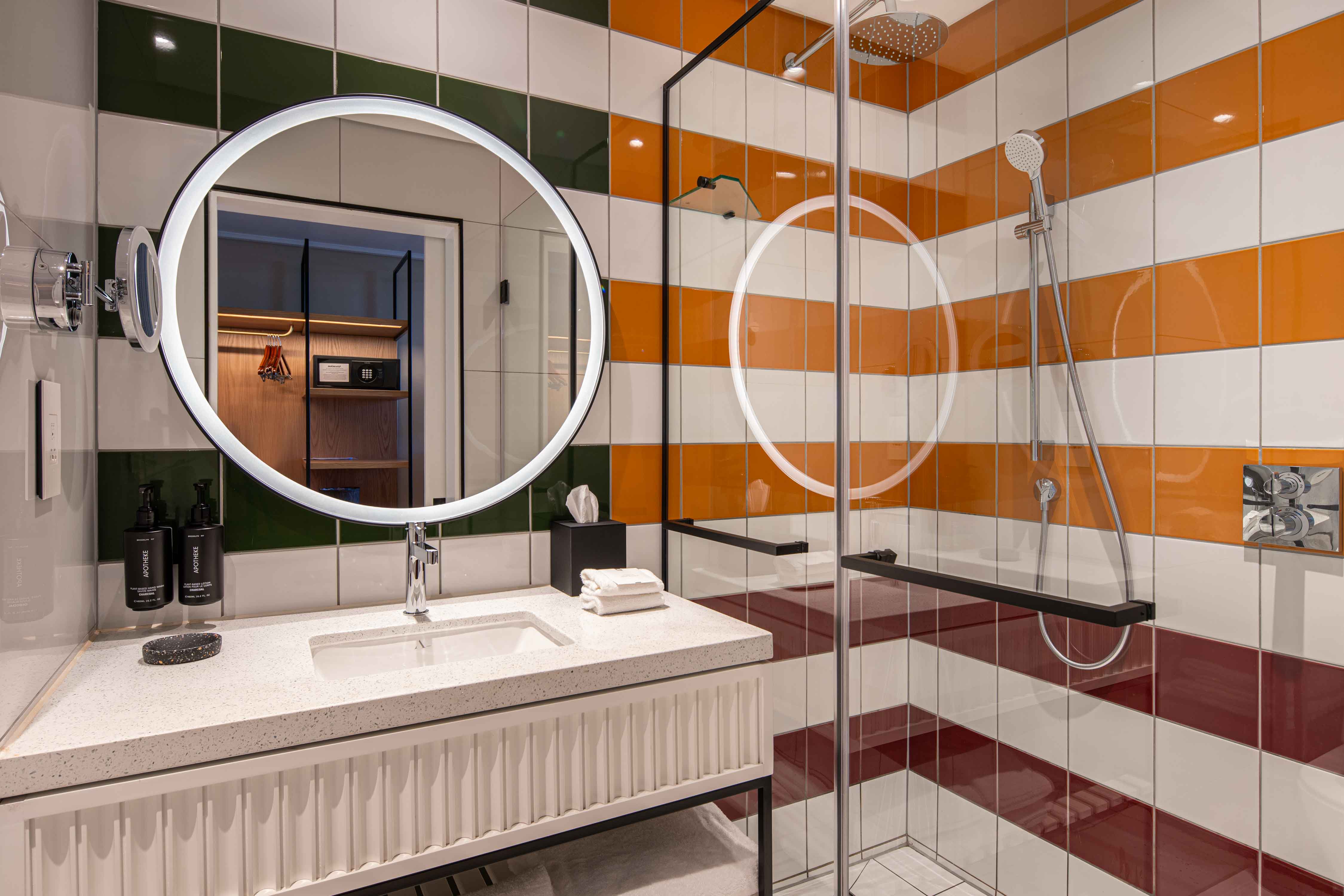 Family Room Connecting Room