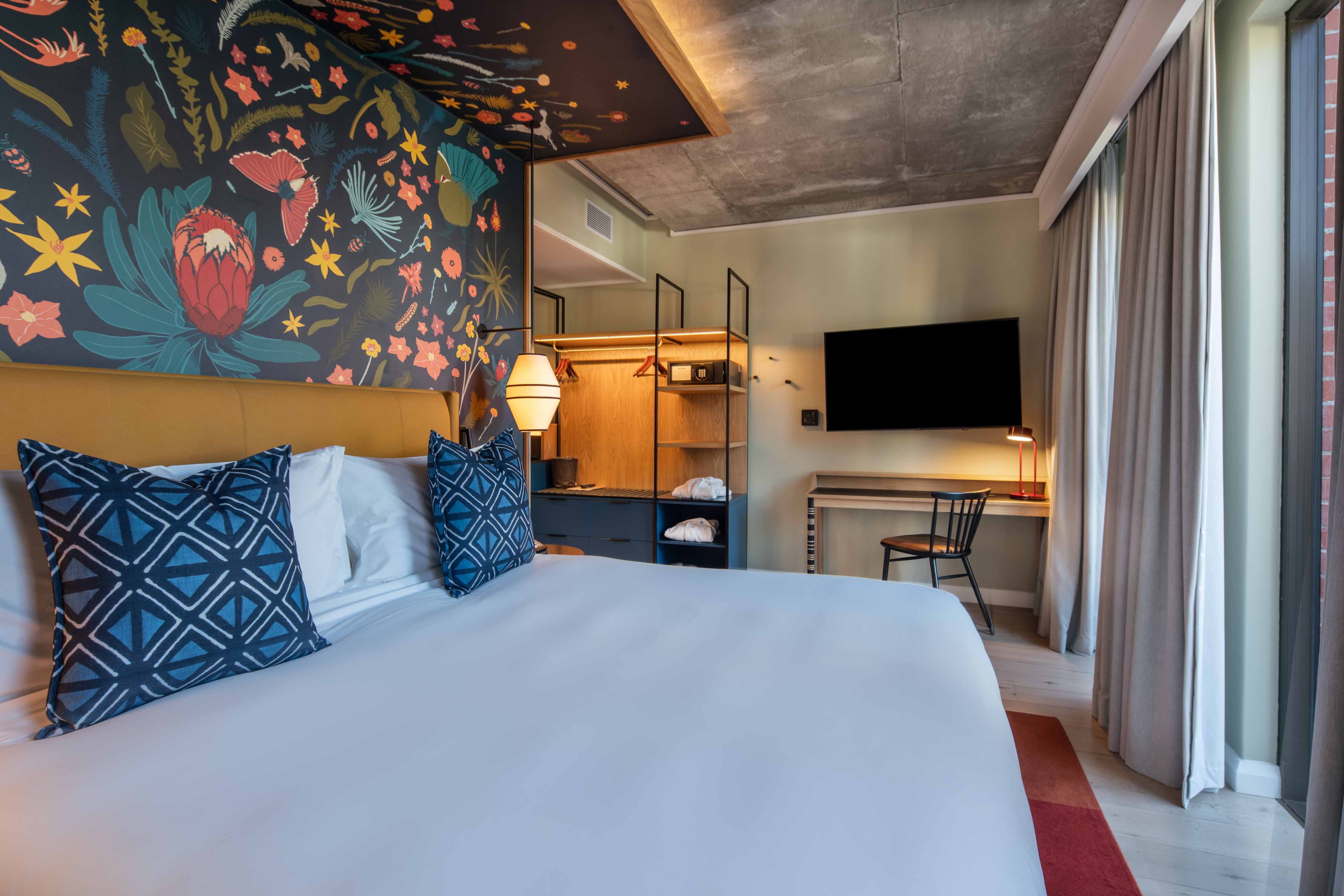 Double Deluxe King Bed