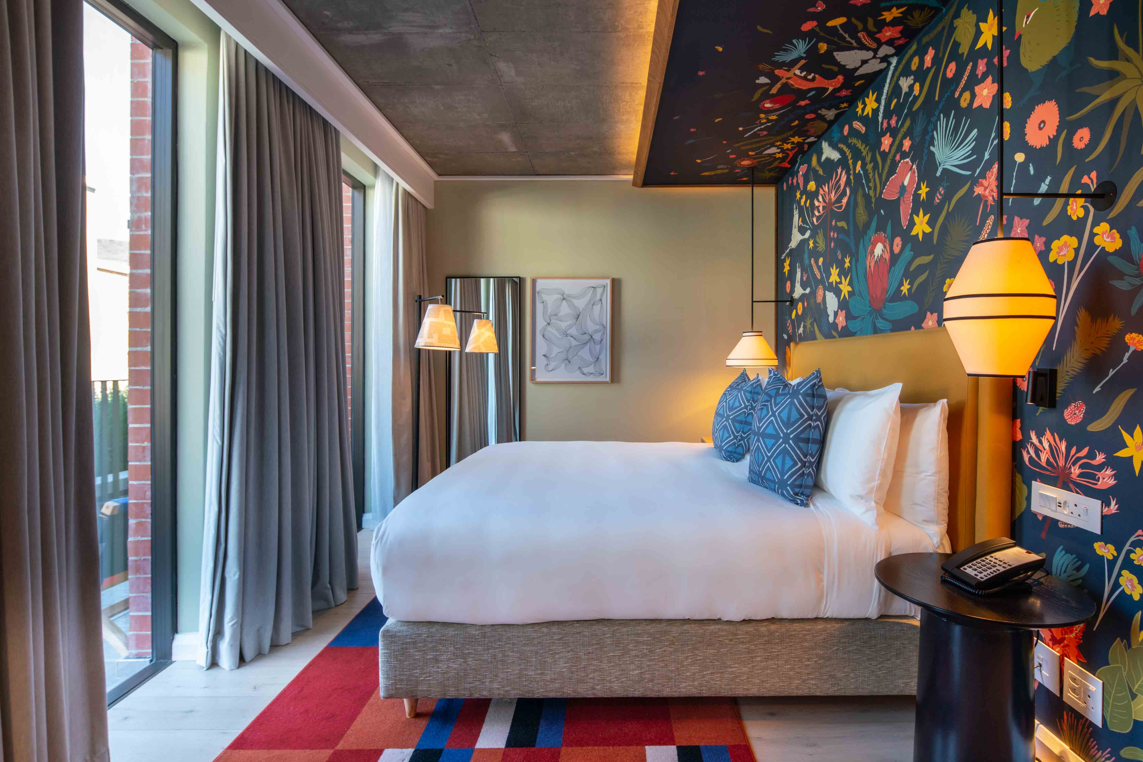 Double Deluxe King Bed