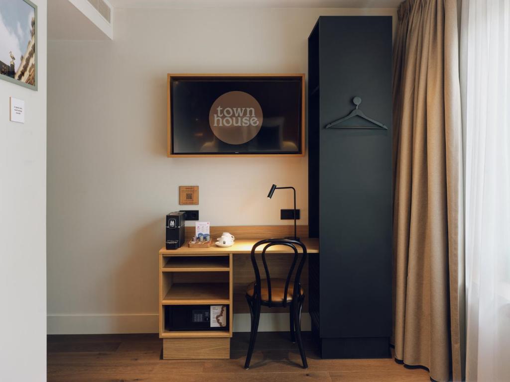 Family Room Standard