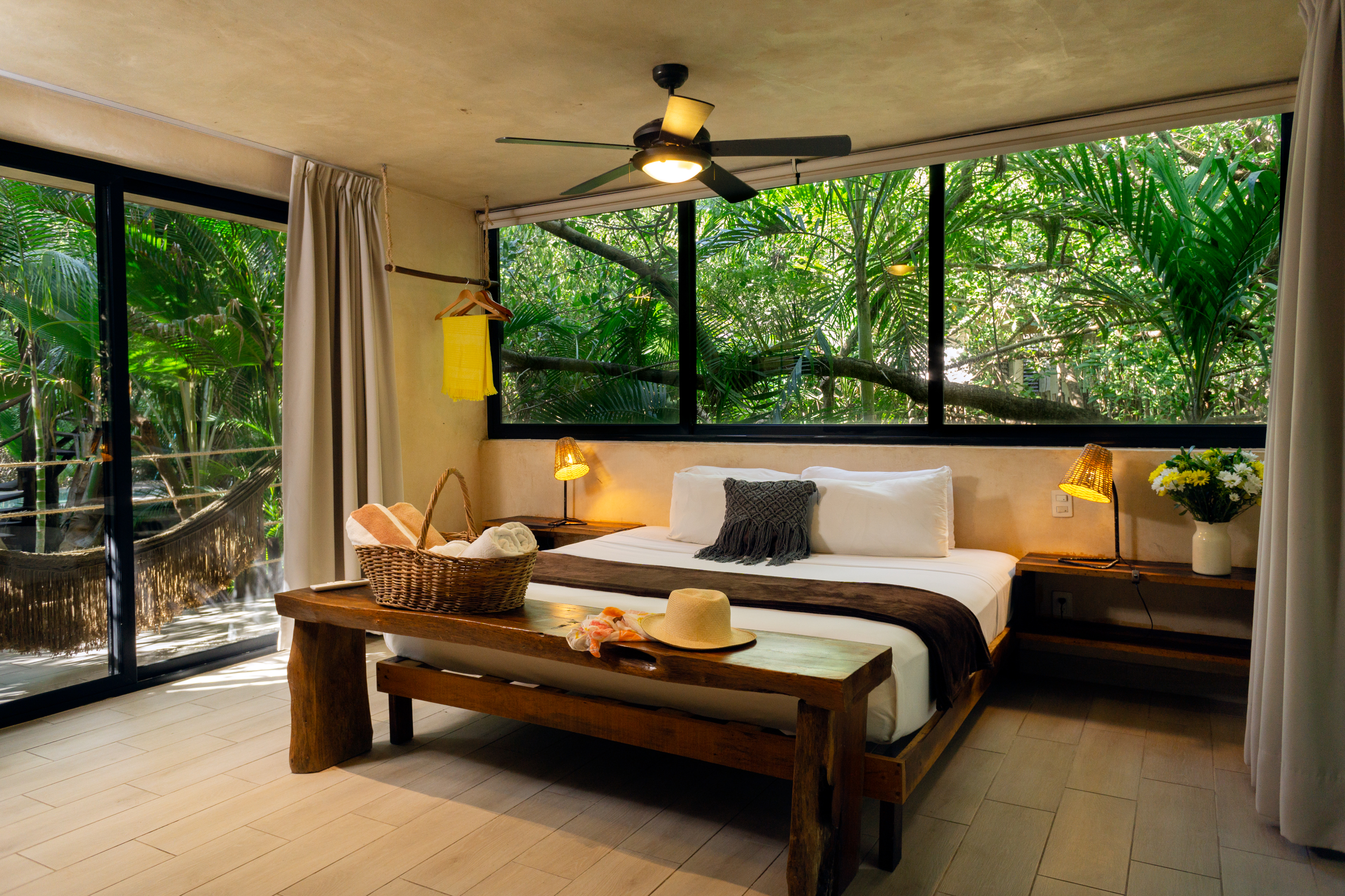 Suite Deluxe King Bed