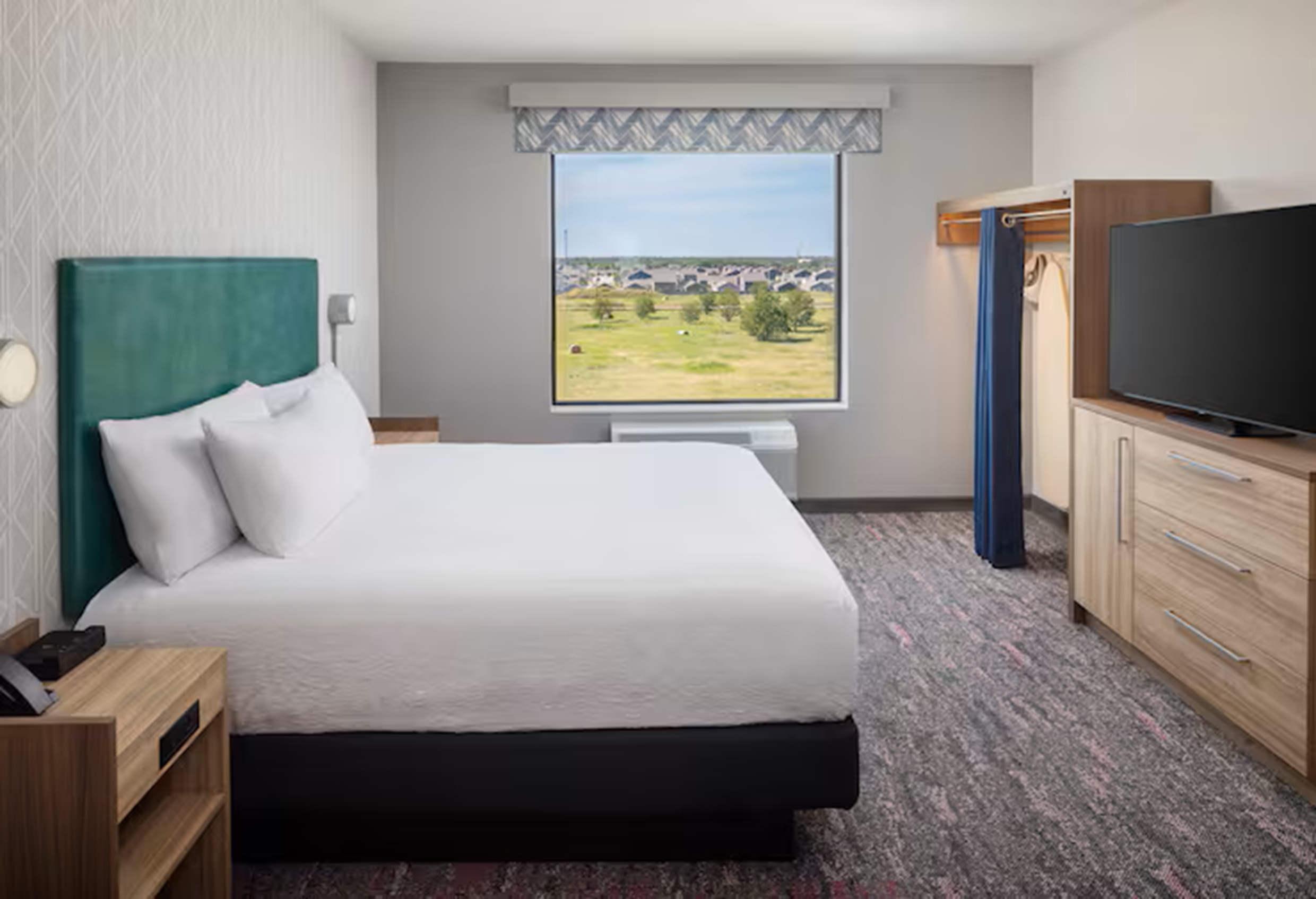 Studio King Size Bed