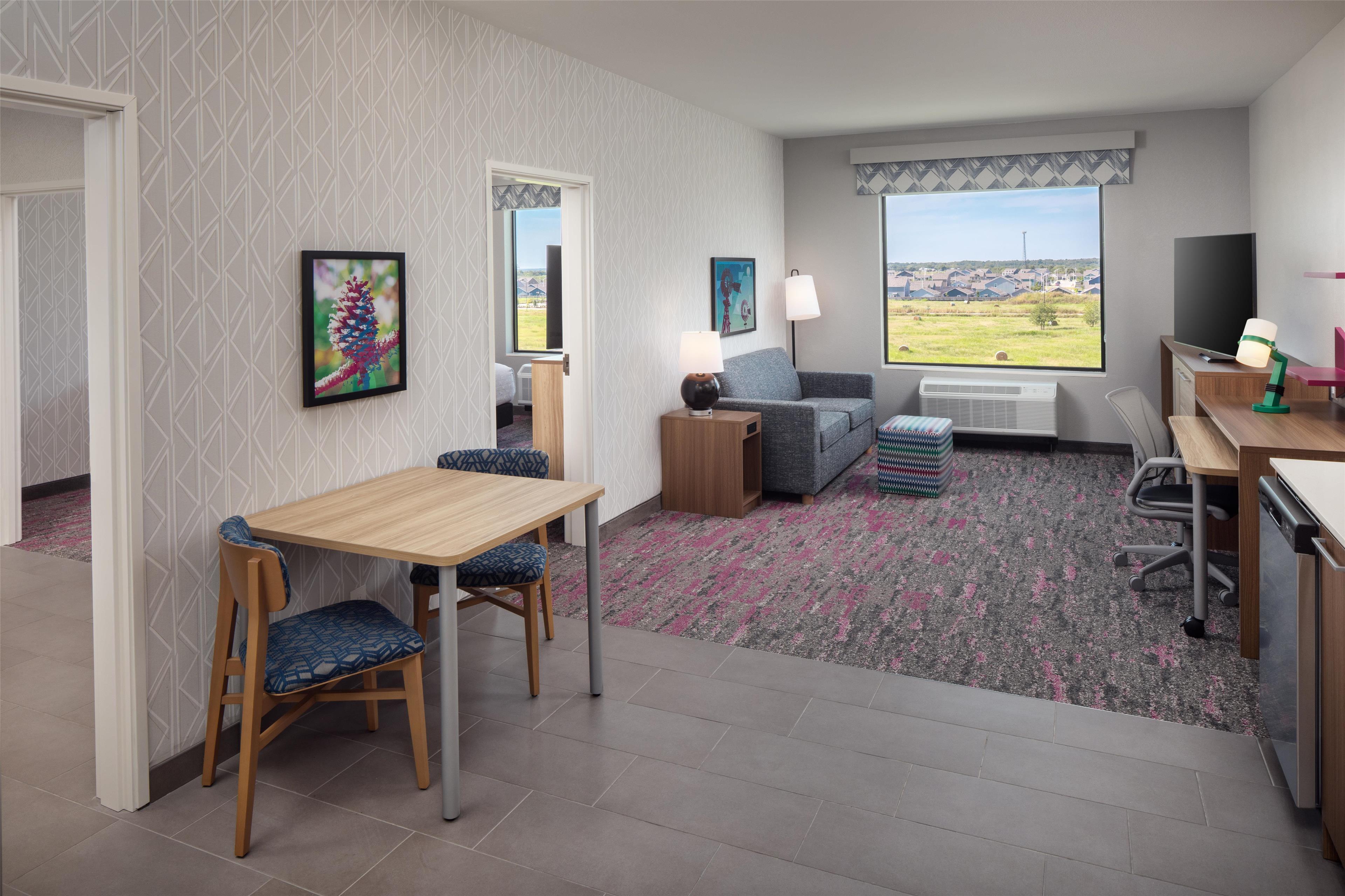 Suite Accessible King Size Bed