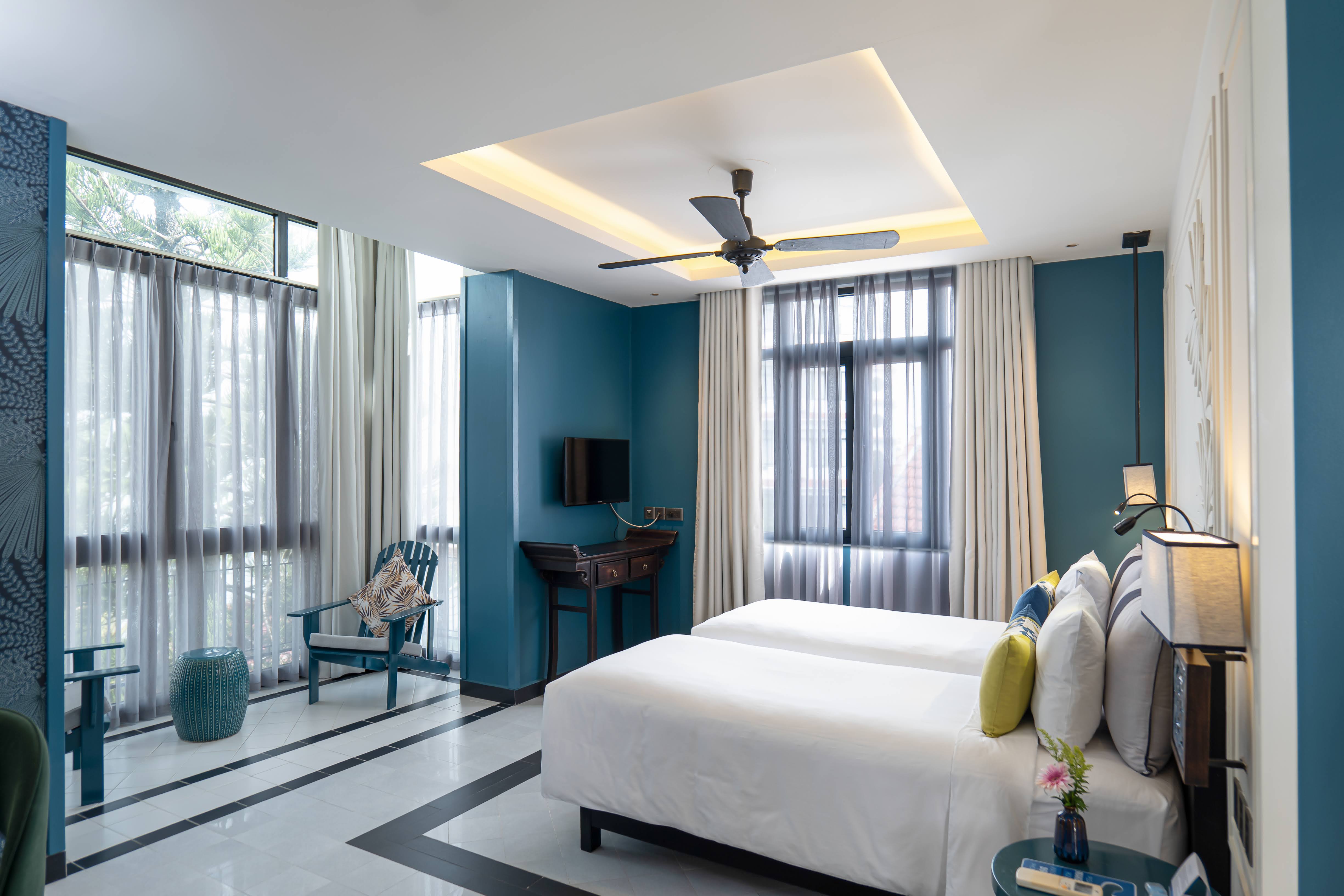 Twin Deluxe Pool View