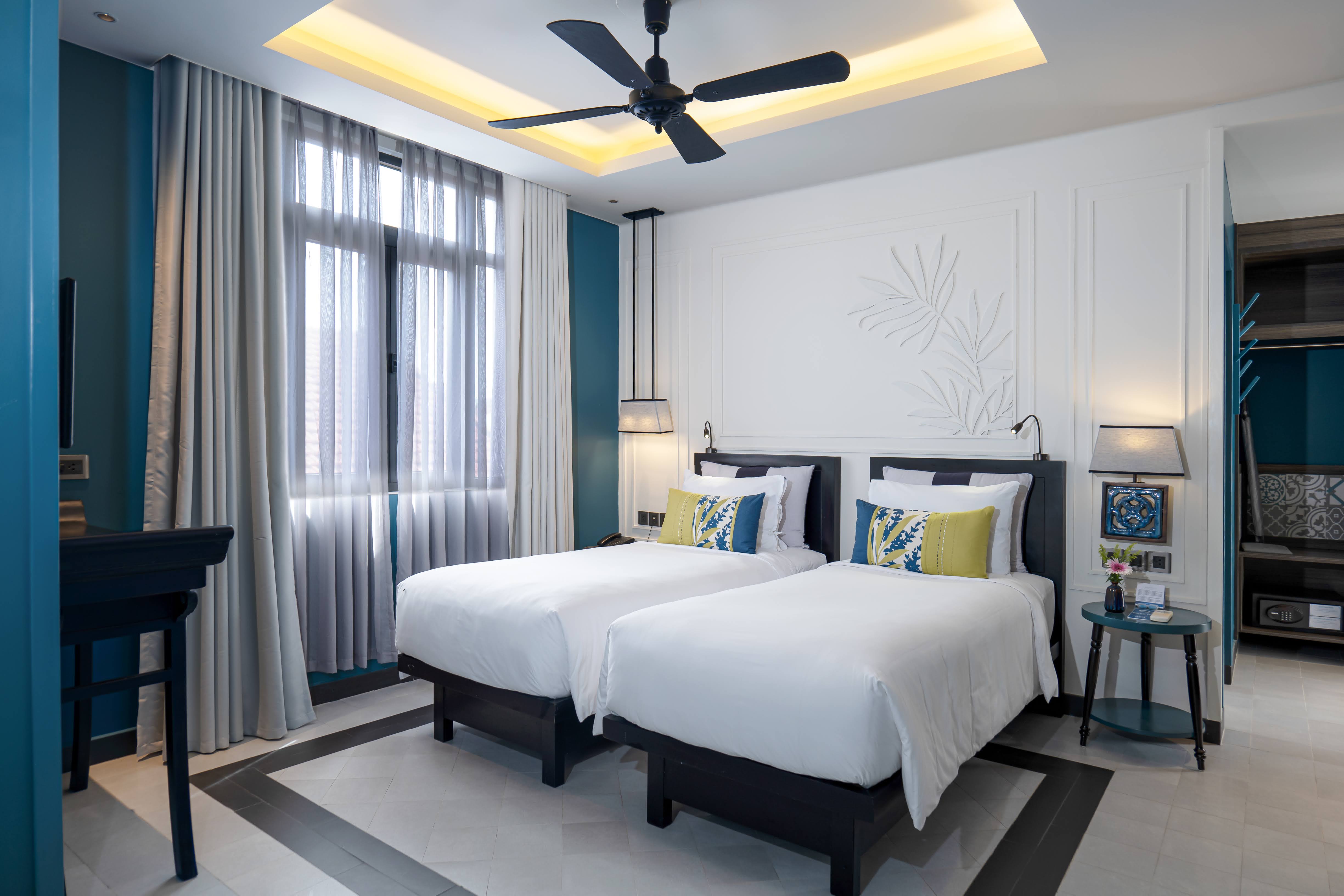 Twin Deluxe Pool View