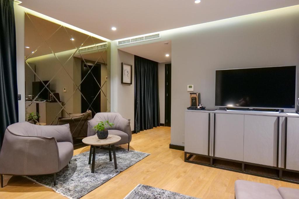 Junior Suite with Balcony