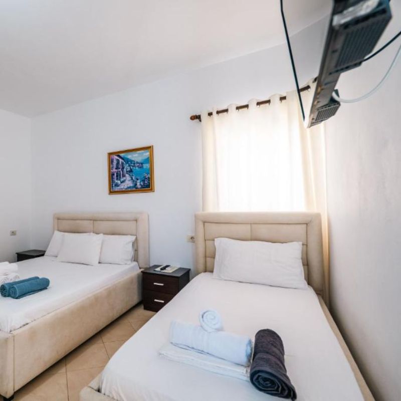 Quadruple with Views