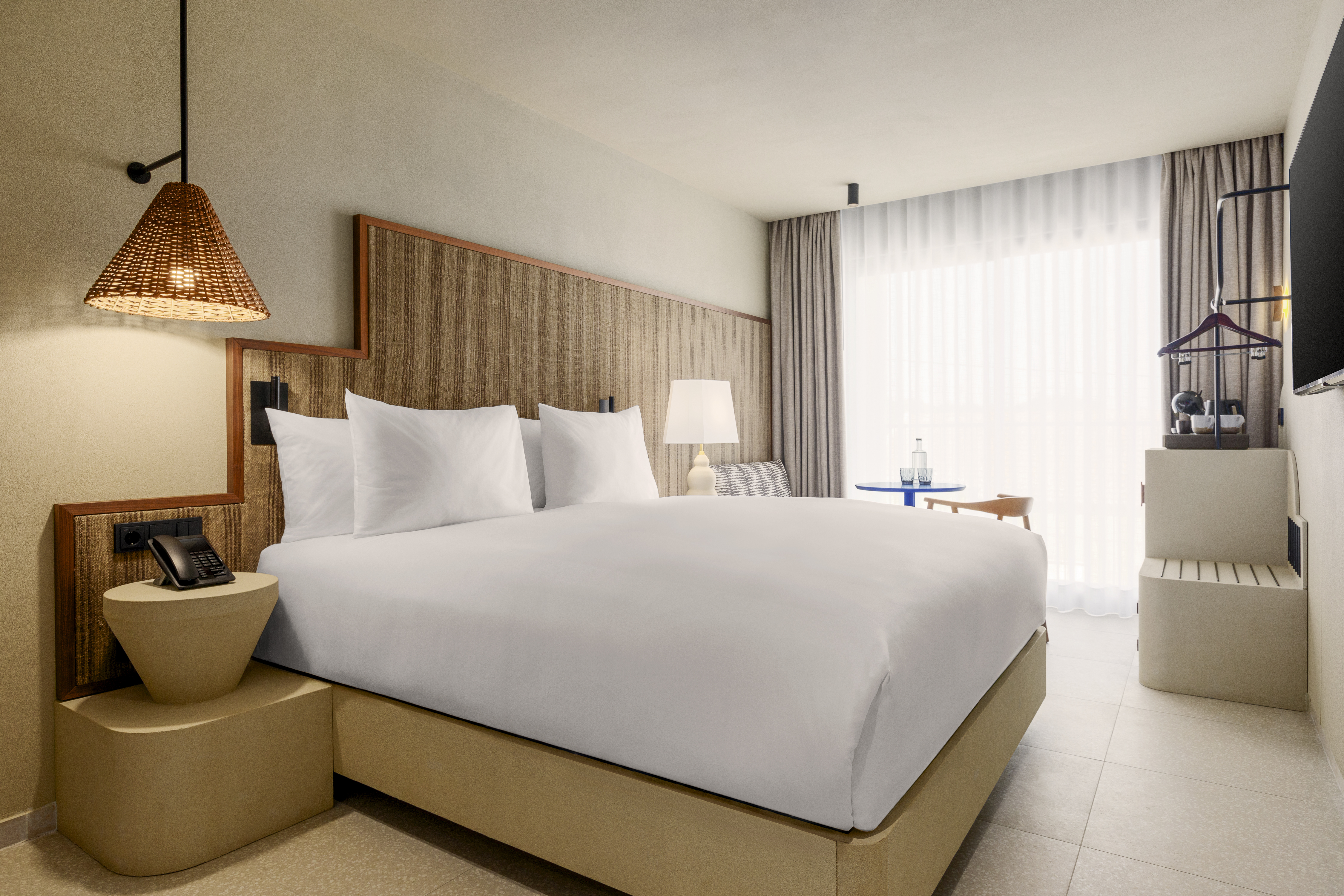 Double Guest Room King Bed