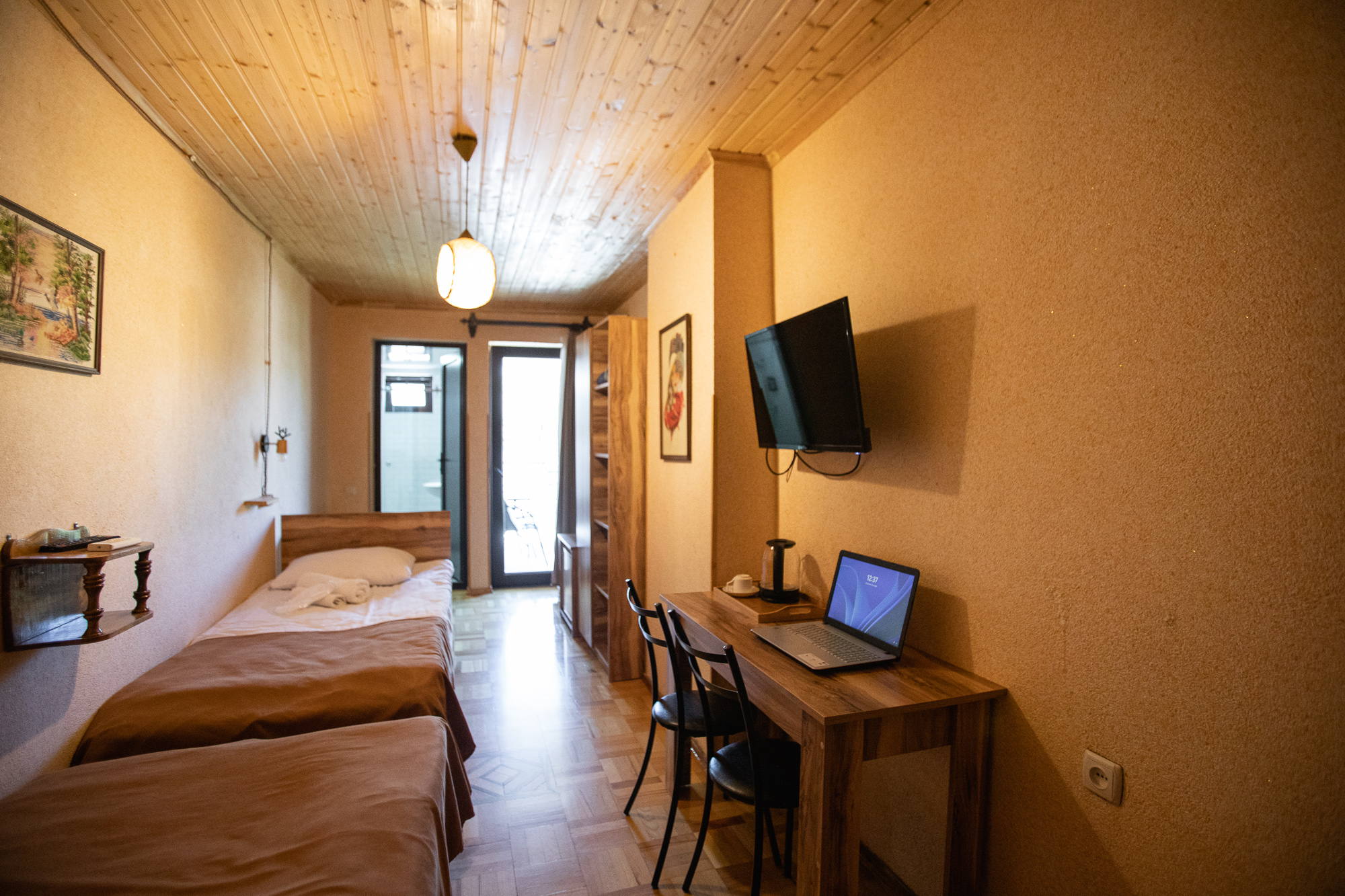 Double or Twin Two Beds