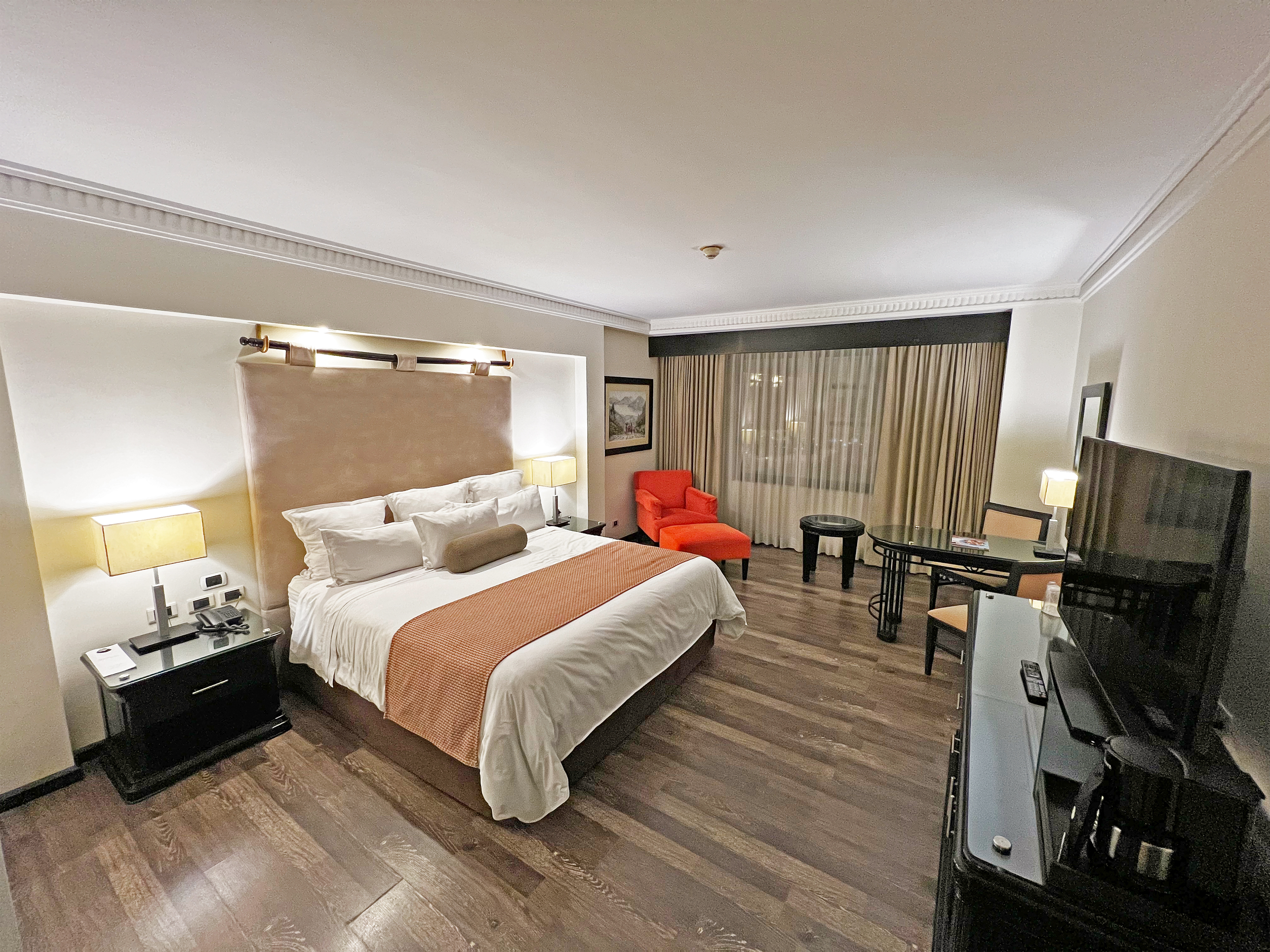 Double Deluxe King Bed