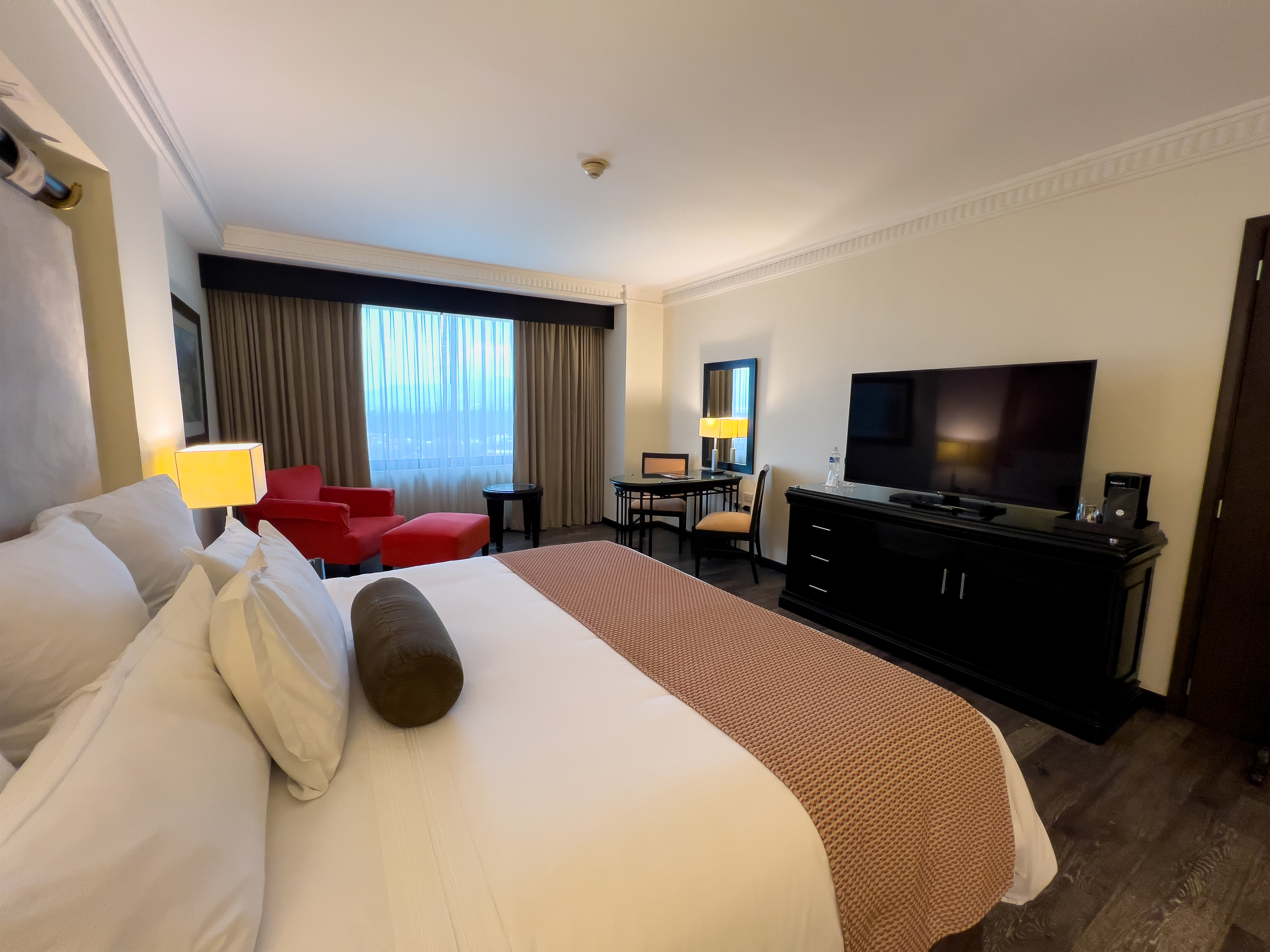 Double Deluxe King Bed