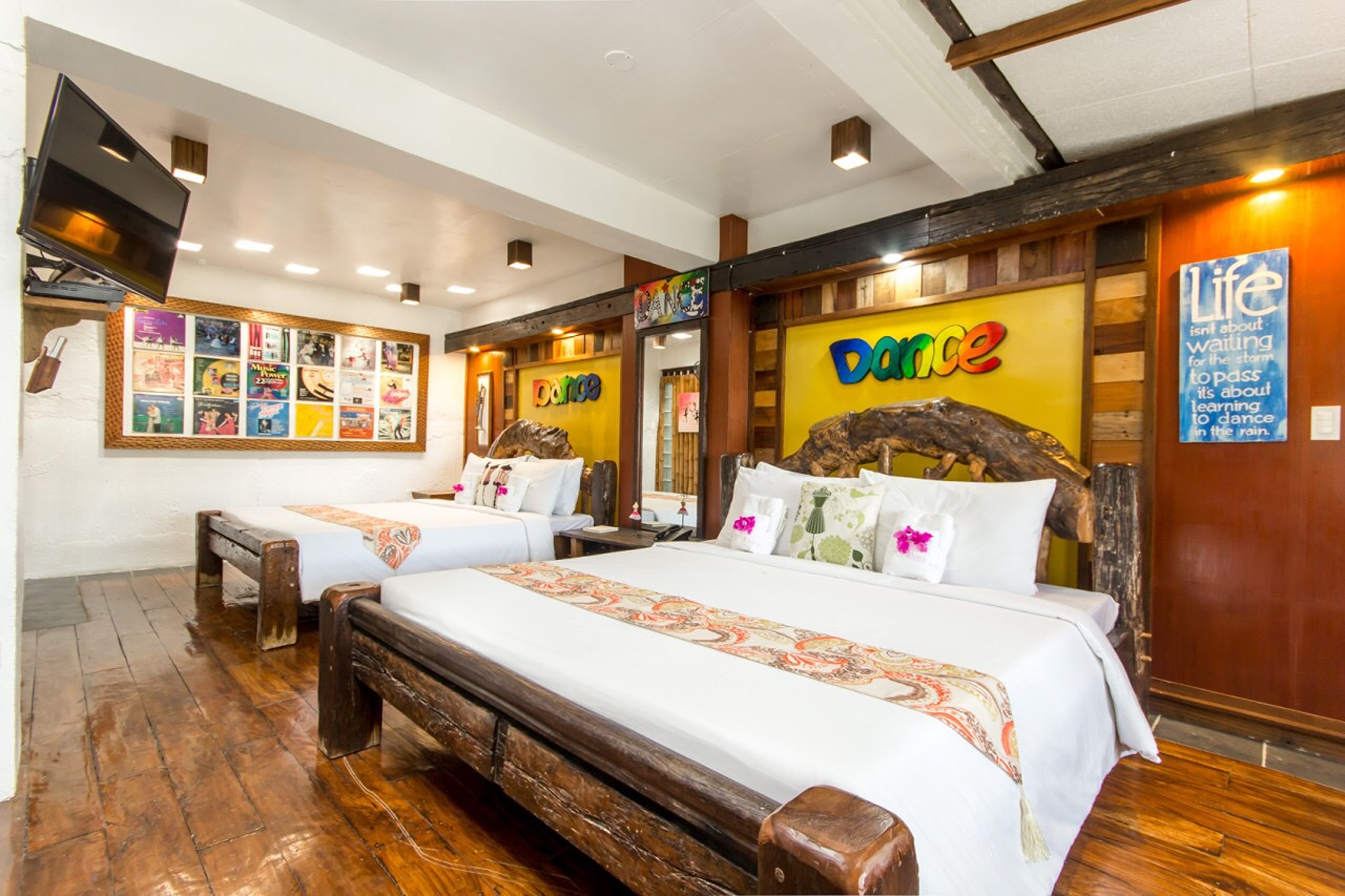 Family Room Executive