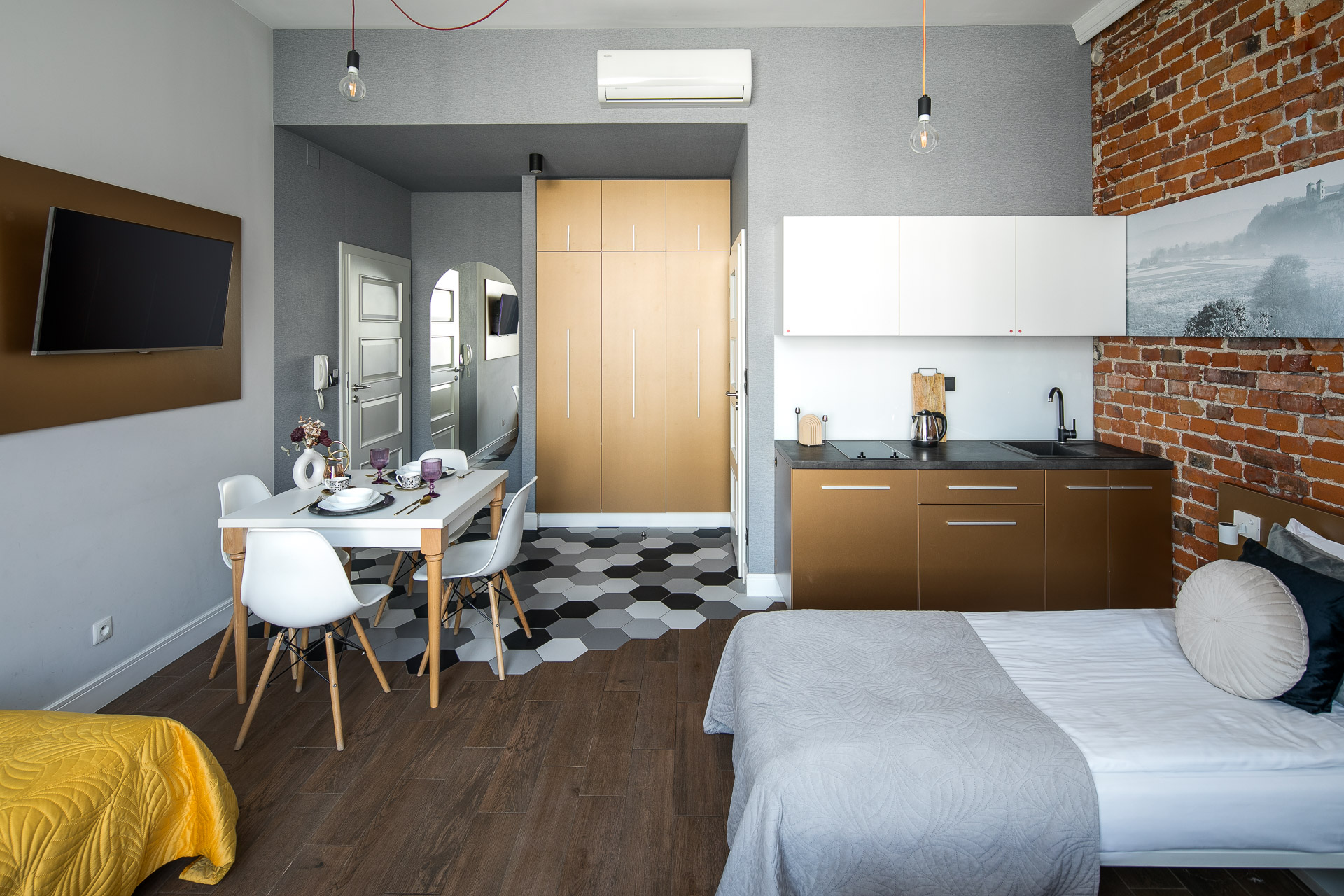 Quadruple Three Beds