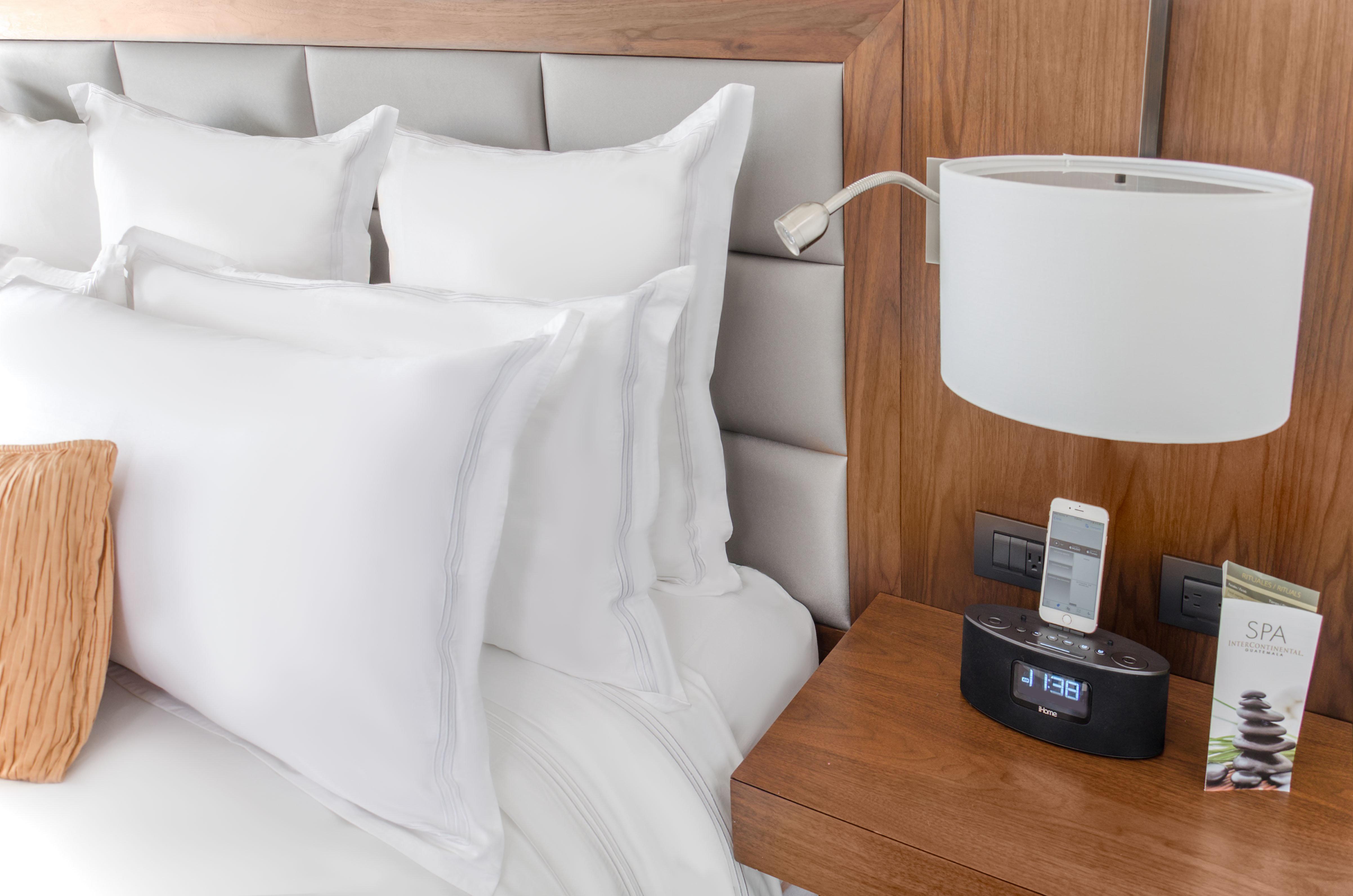 Double Deluxe King Bed