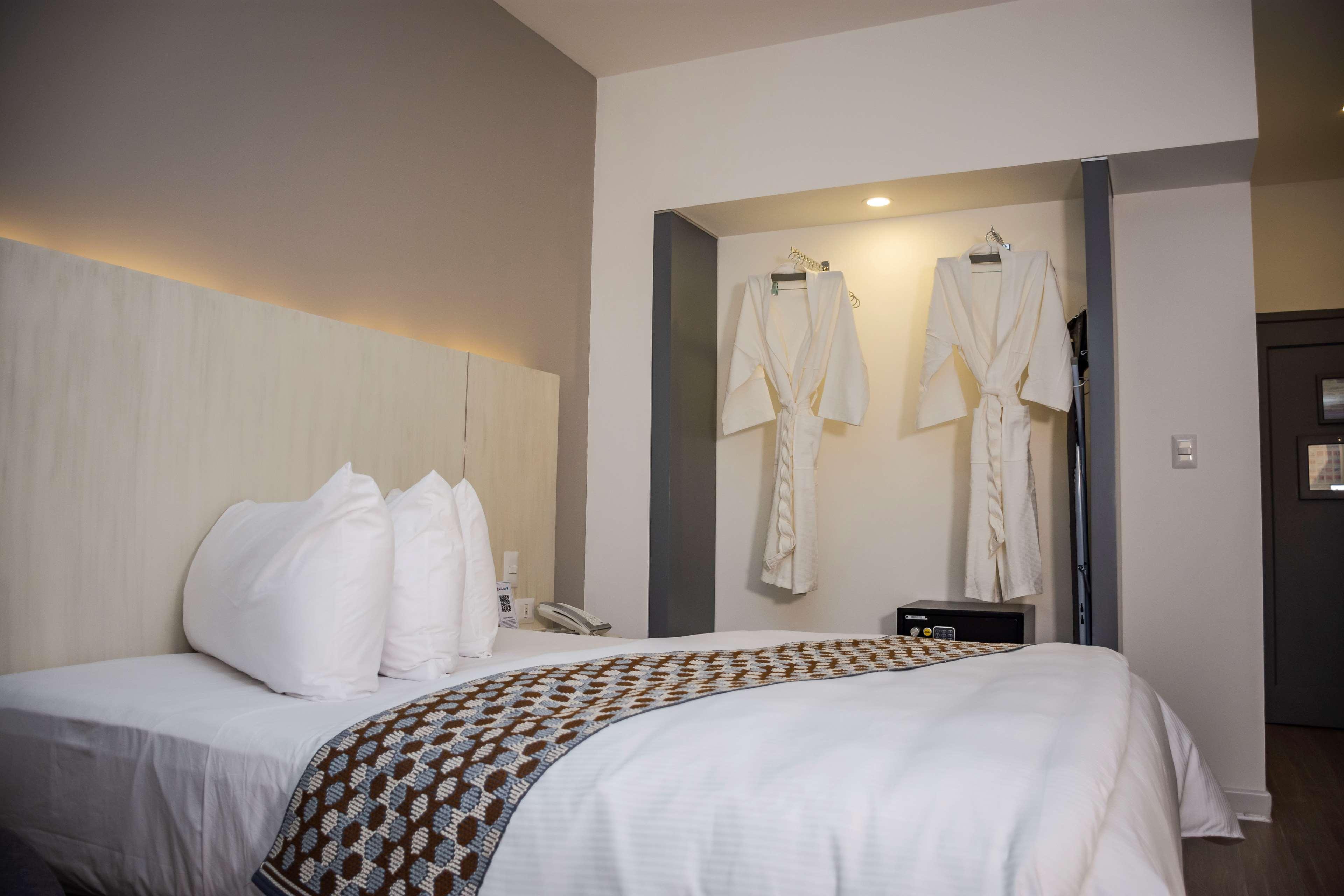 Room Superior King Bed